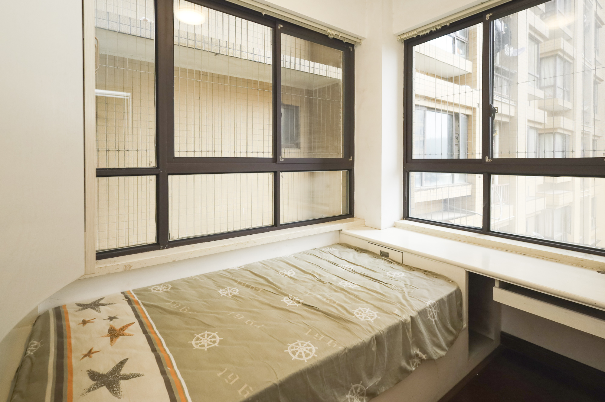 山语城二期 3室2厅1卫 63.0万 山语城二期 3室2厅1卫 63.0万卧室