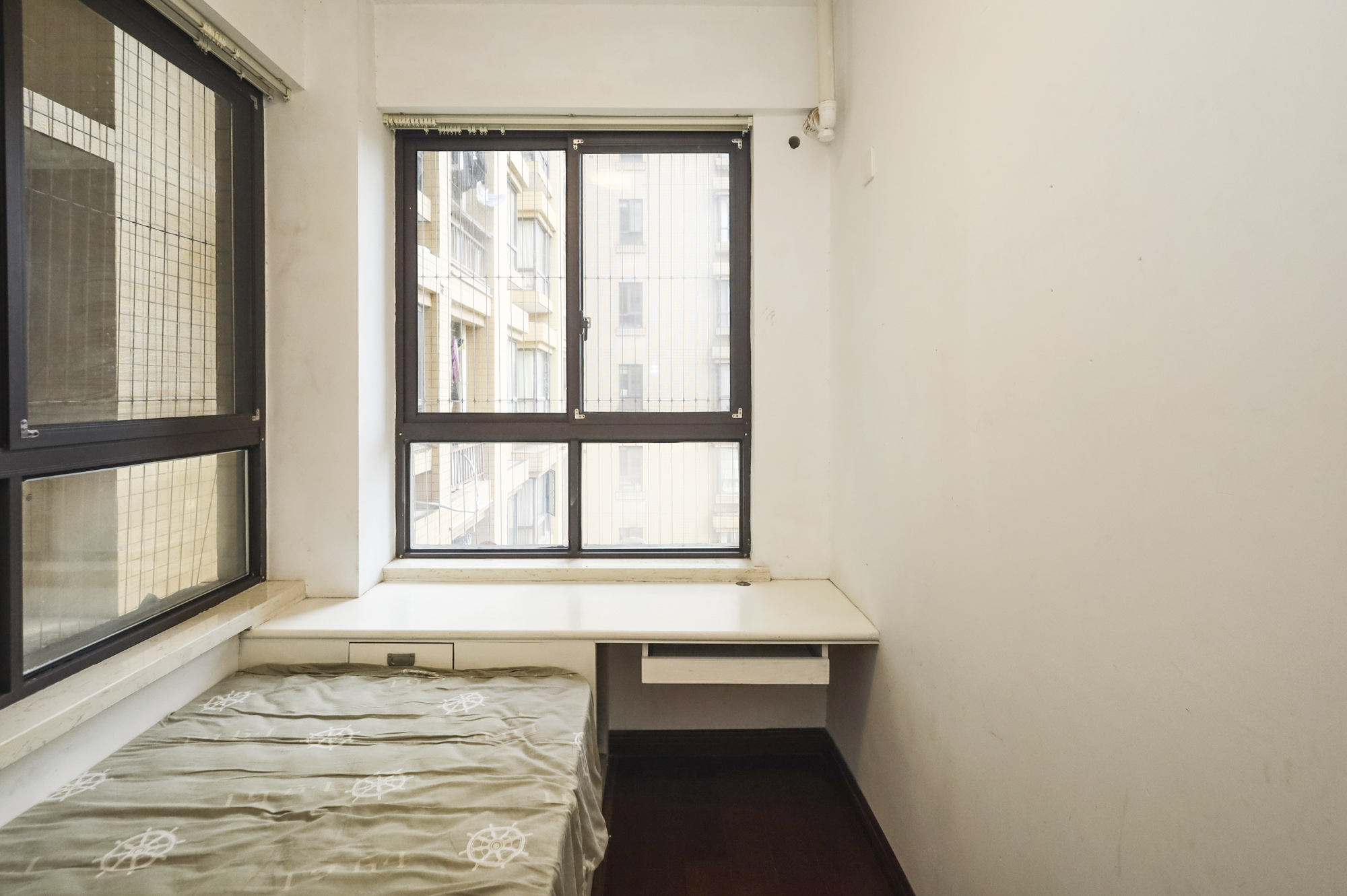 山语城二期 3室2厅1卫 63.0万 山语城二期 3室2厅1卫 63.0万卧室