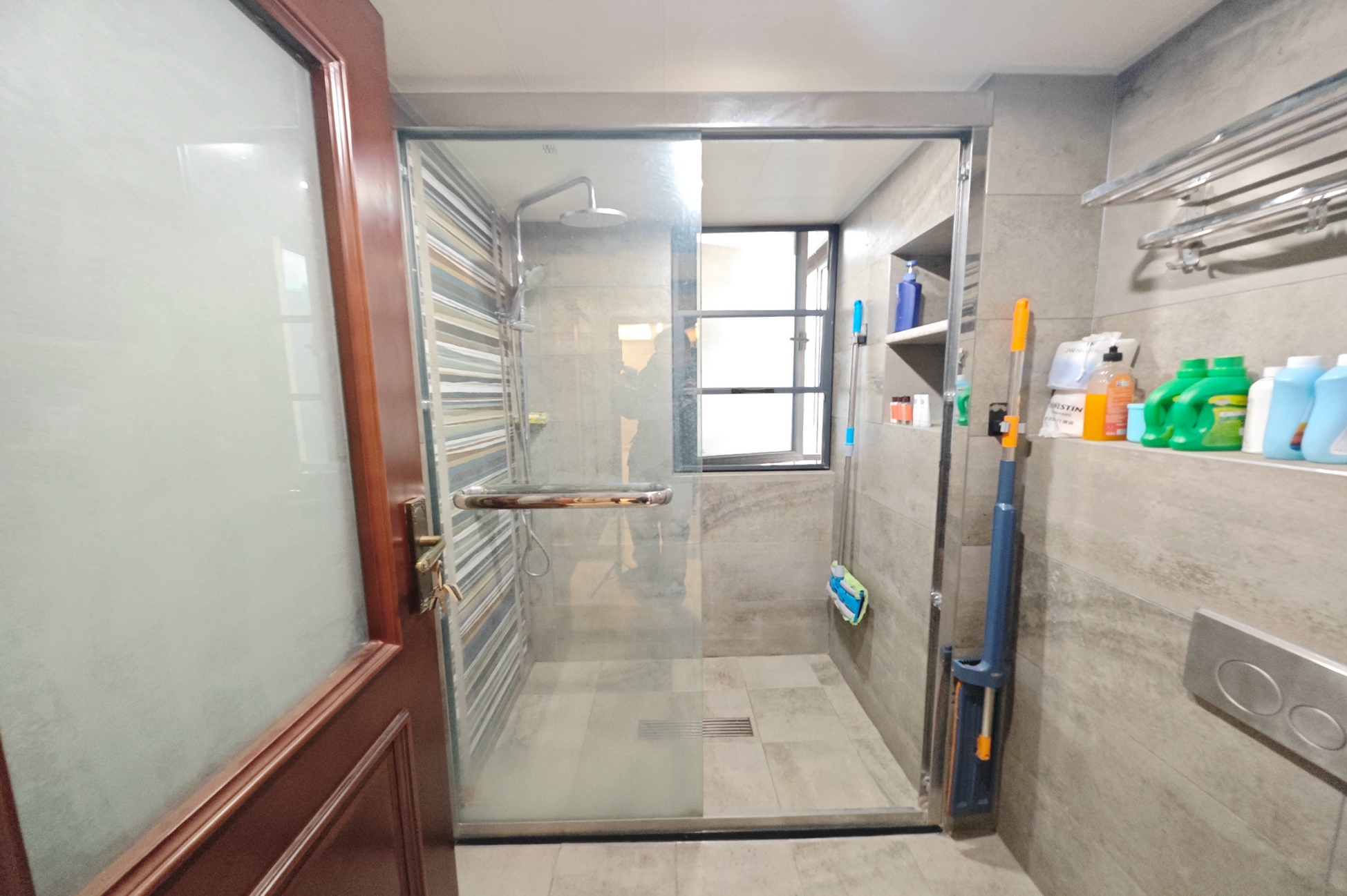 建发中央悦府  4室2厅2卫   238.00万其他