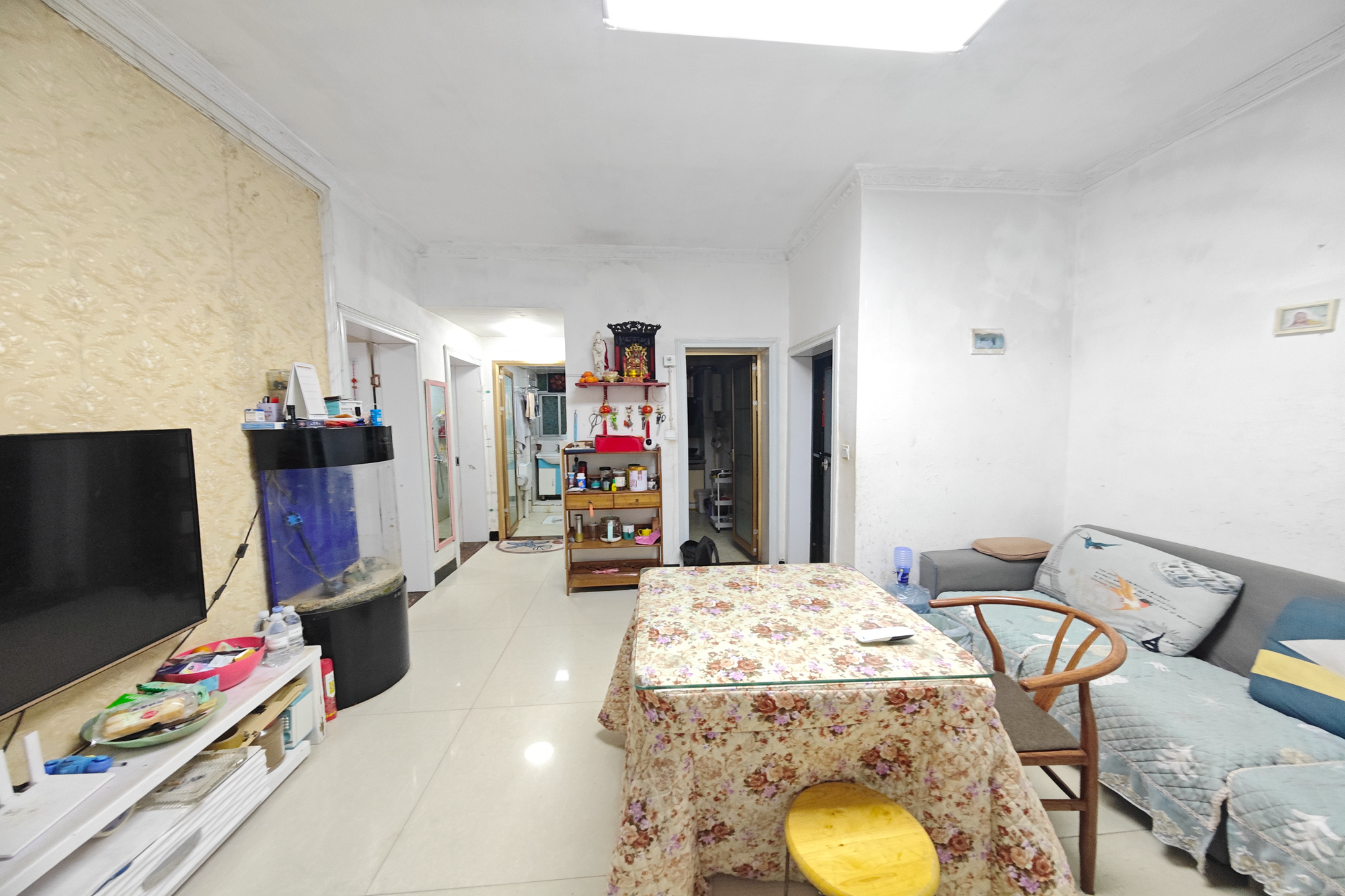 桔园小区1-8片 4室2厅1卫 55.0万 桔园小区1-8片 4室2厅1卫 55.0万客厅