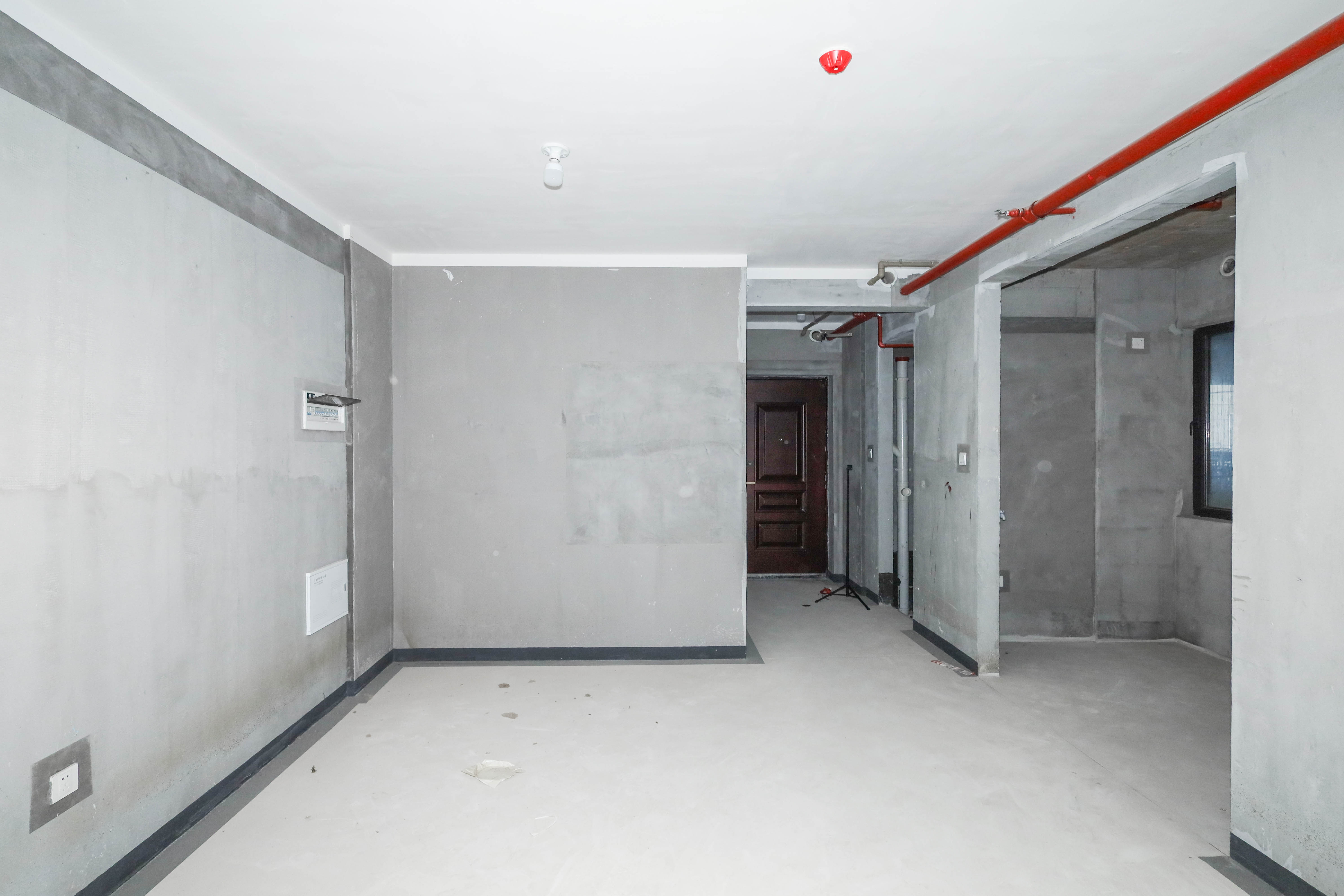 建发央著  4室2厅2卫   200.00万客厅