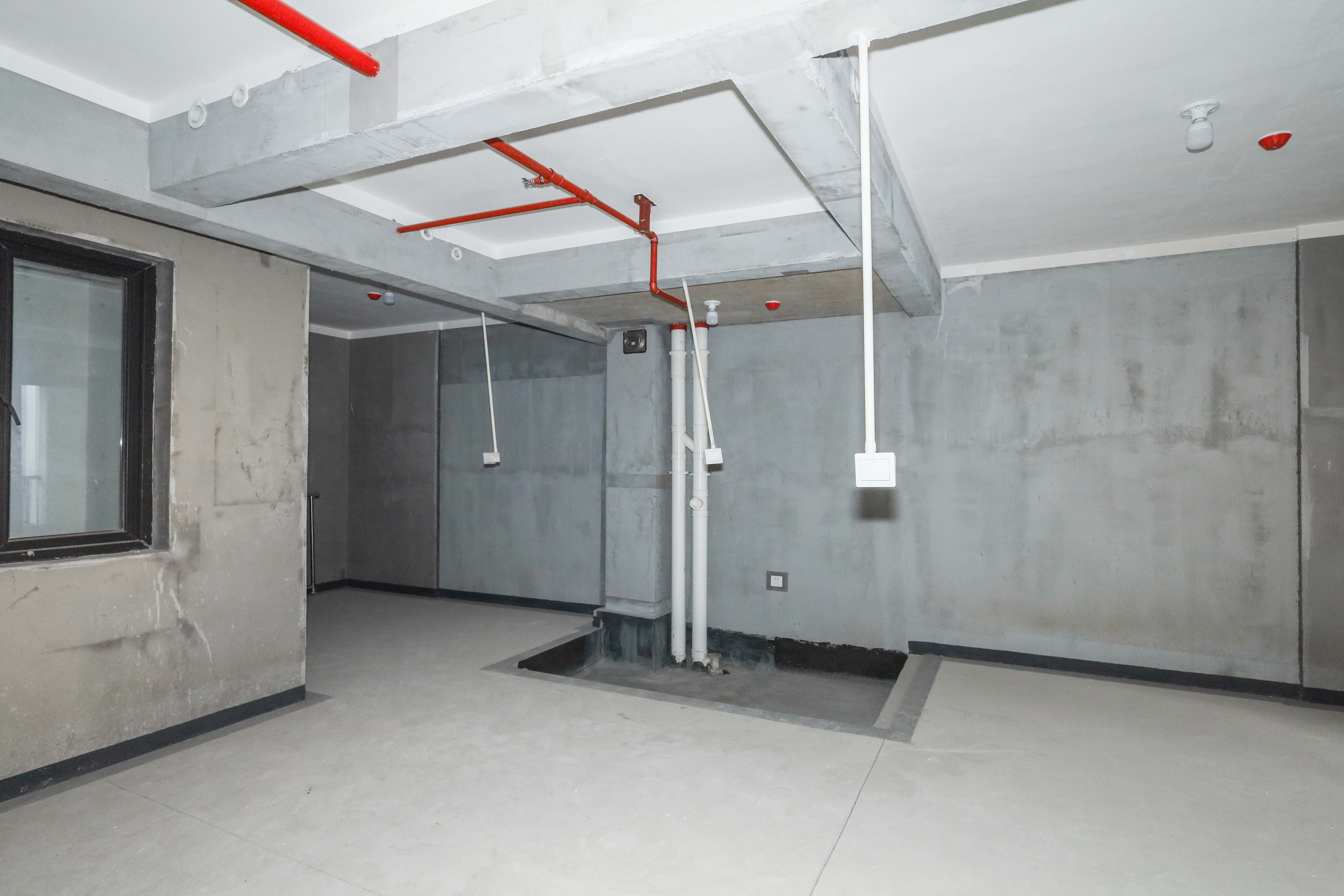建发央著  4室2厅2卫   200.00万卧室