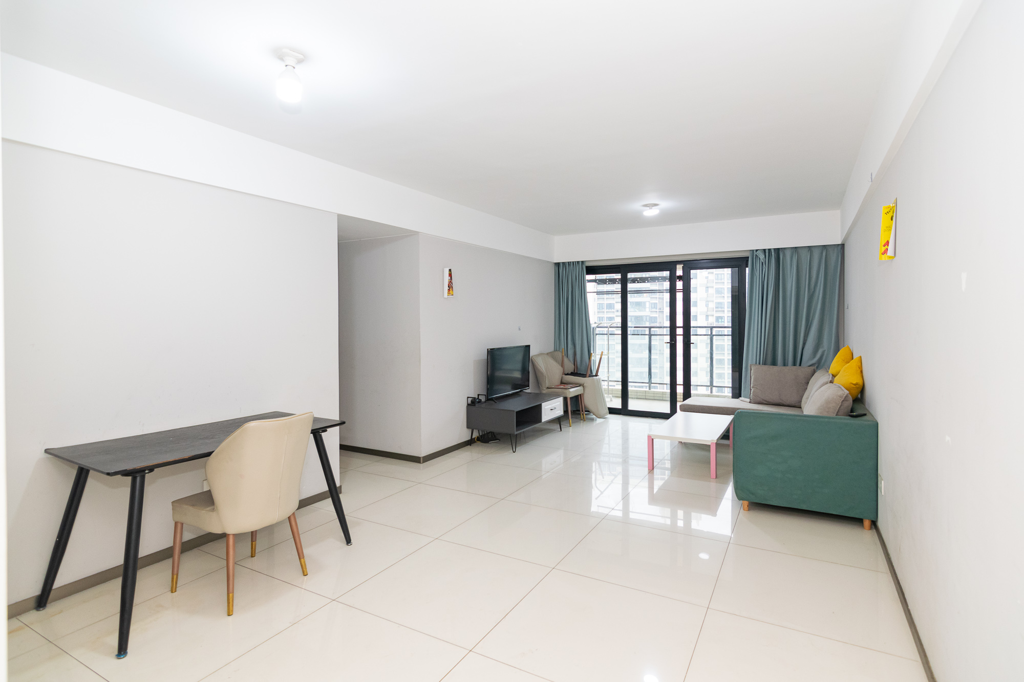 时代年华 3室2厅2卫 82.0万 时代年华 3室2厅2卫 82.0万客厅