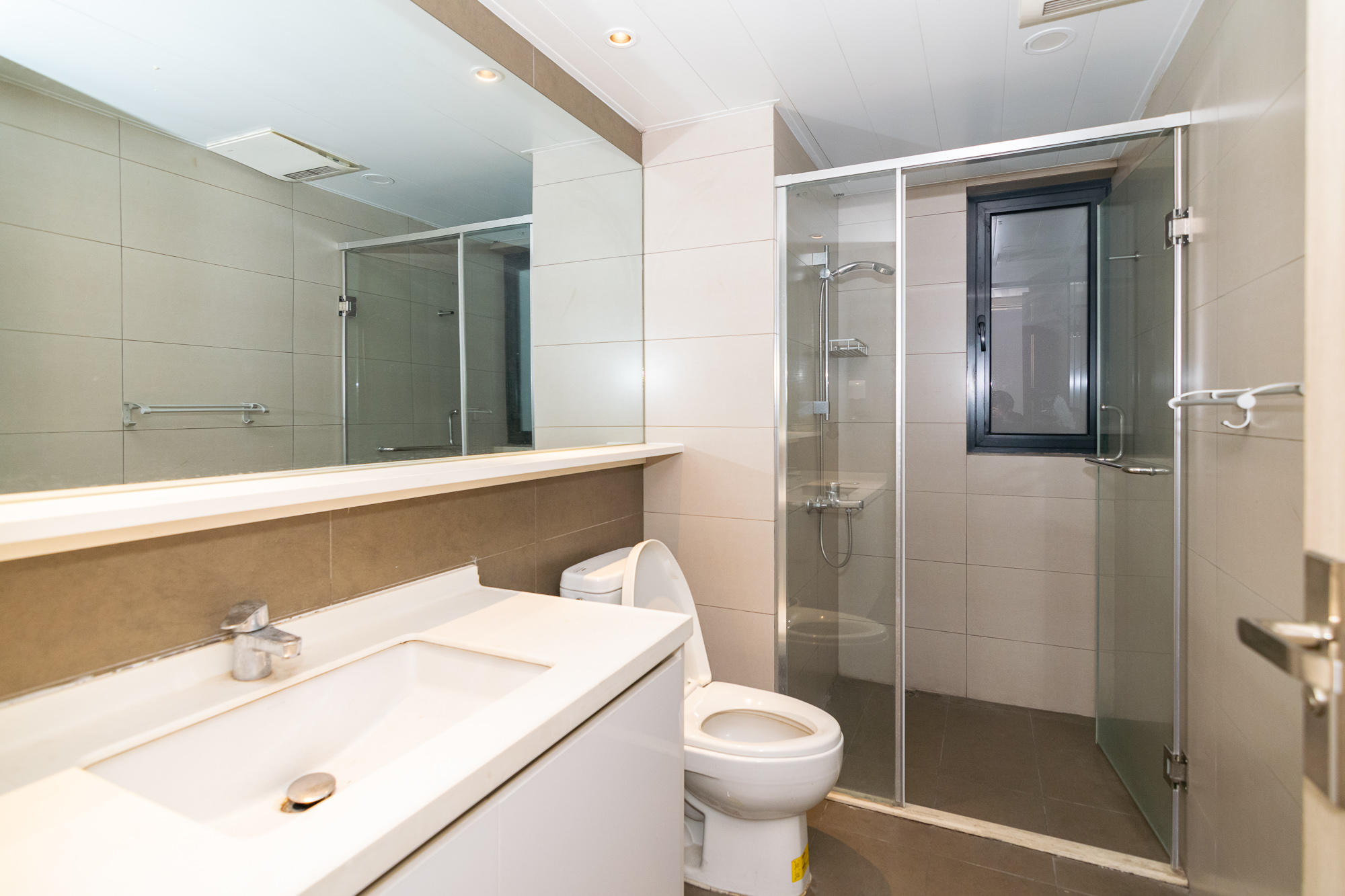 时代年华 3室2厅2卫 82.0万 时代年华 3室2厅2卫 82.0万卫生间