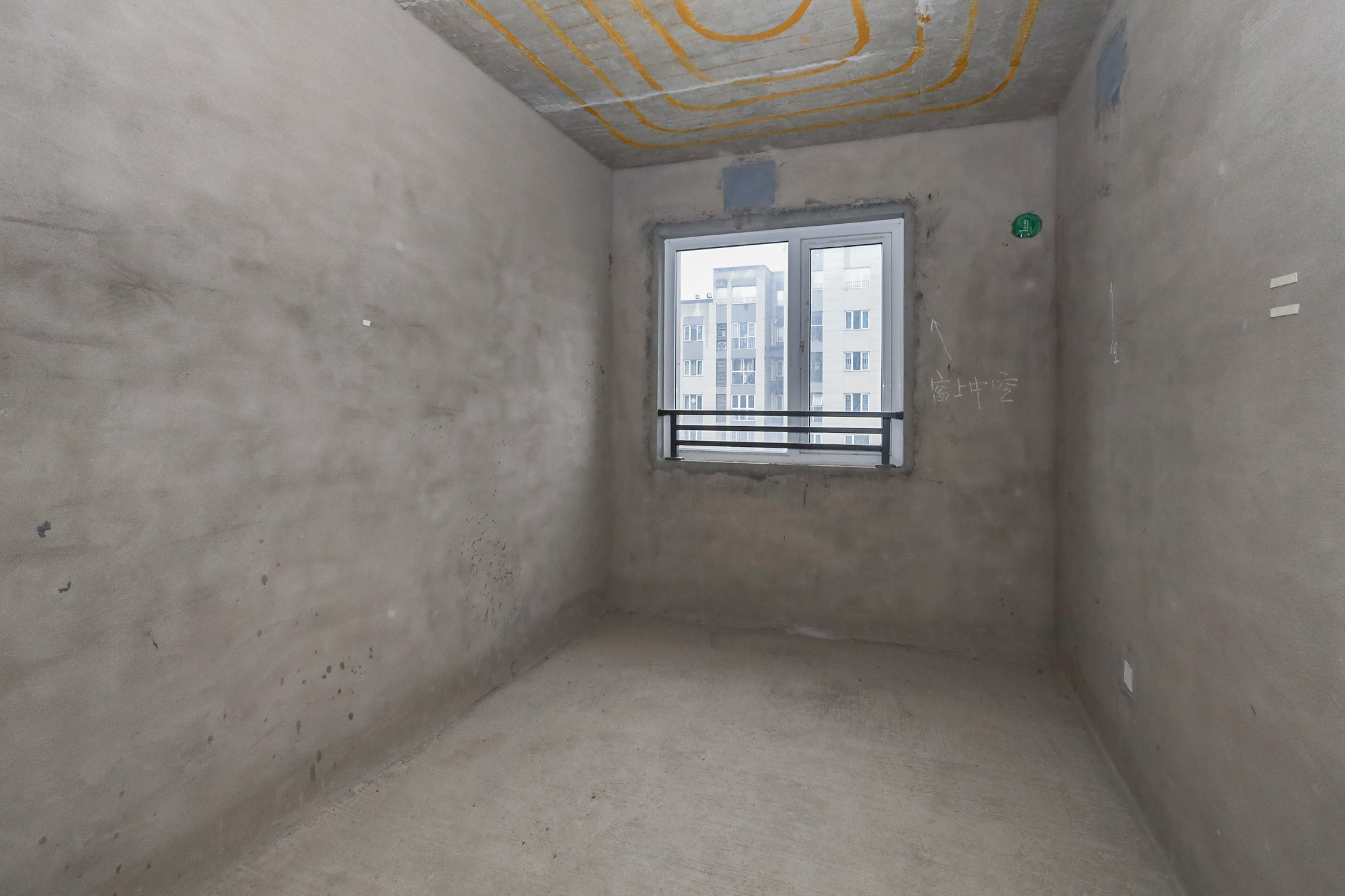 当代滨江MOMA 3室2厅1卫 126.0万 当代滨江MOMA 3室2厅1卫 126.0万卧室