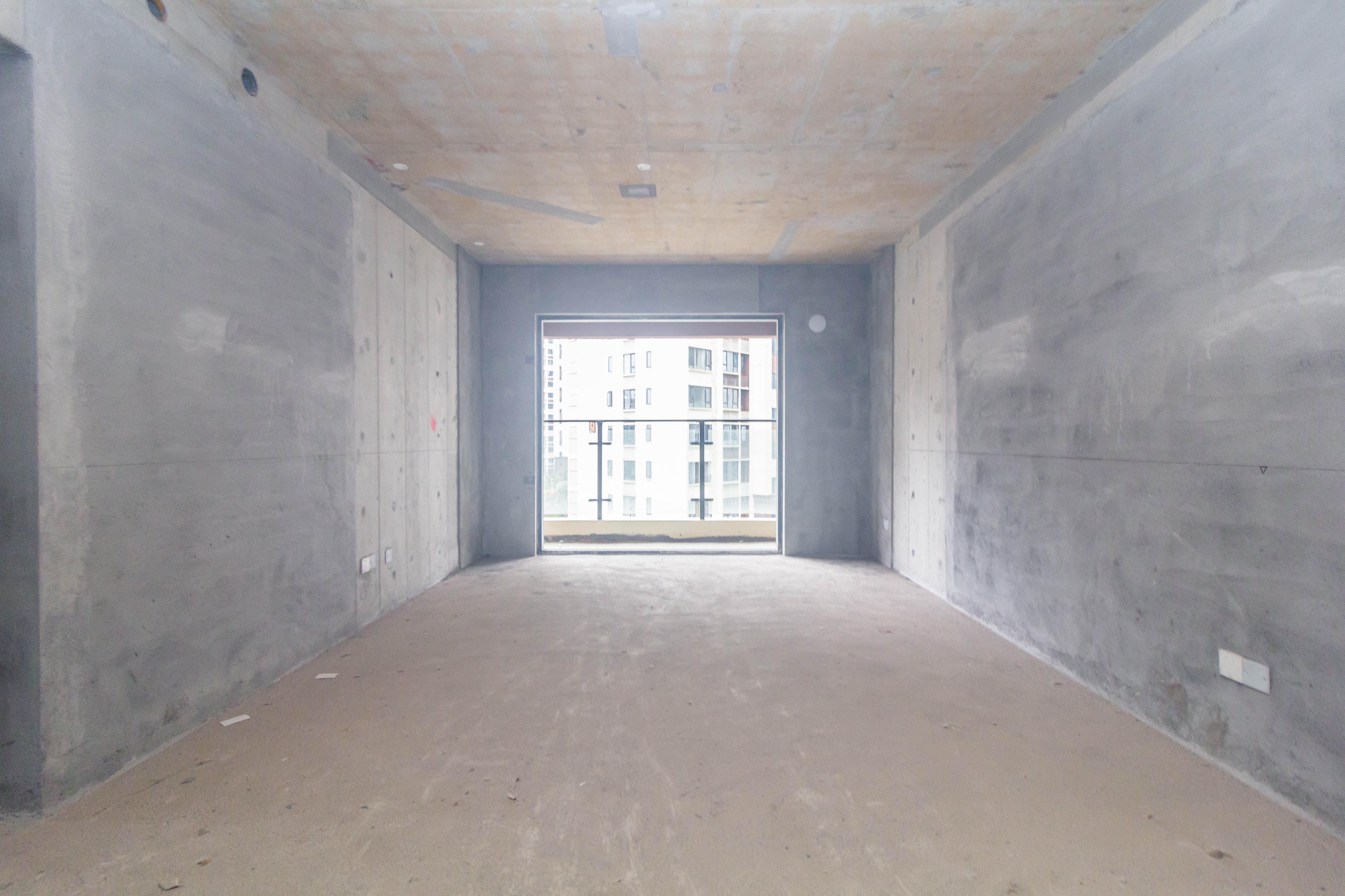 华远碧桂园海蓝城 4室2厅2卫 68.0万 华远碧桂园海蓝城 4室2厅2卫 68.0万客厅