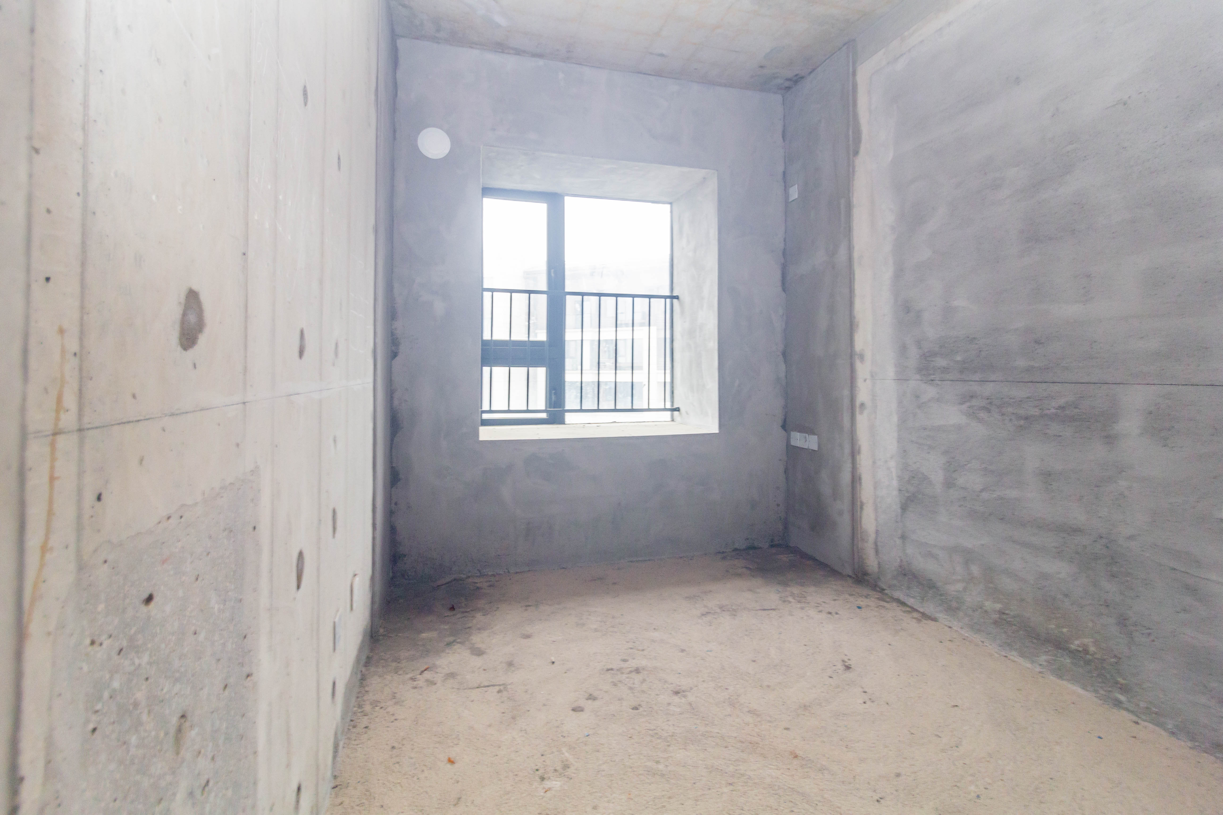 华远碧桂园海蓝城 4室2厅2卫 68.0万 华远碧桂园海蓝城 4室2厅2卫 68.0万卧室