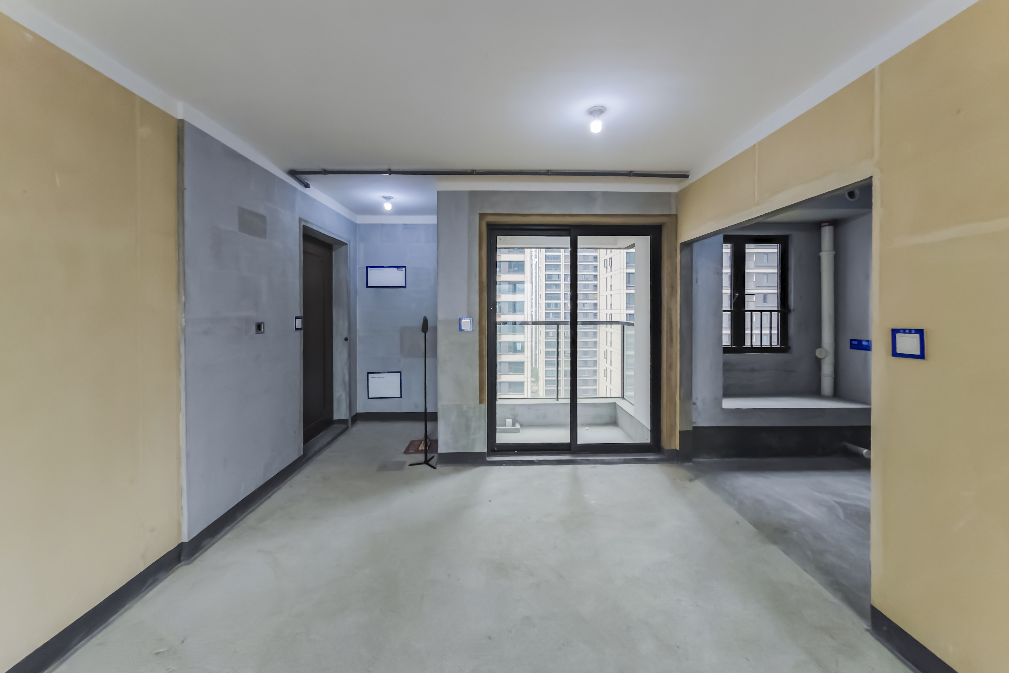 建发玖洲观澜  4室2厅2卫   210.00万其他