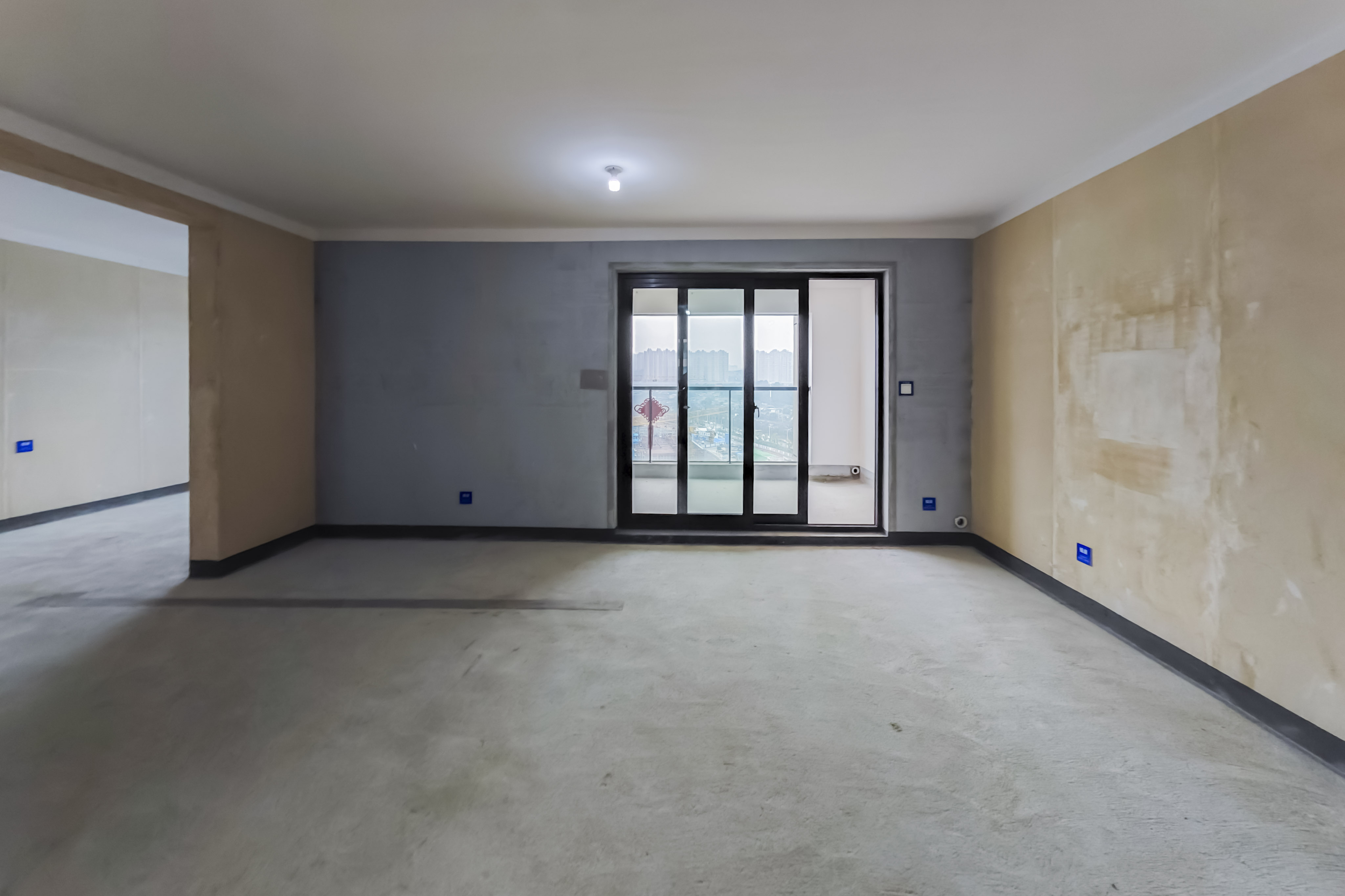 建发玖洲观澜  4室2厅2卫   210.00万其他