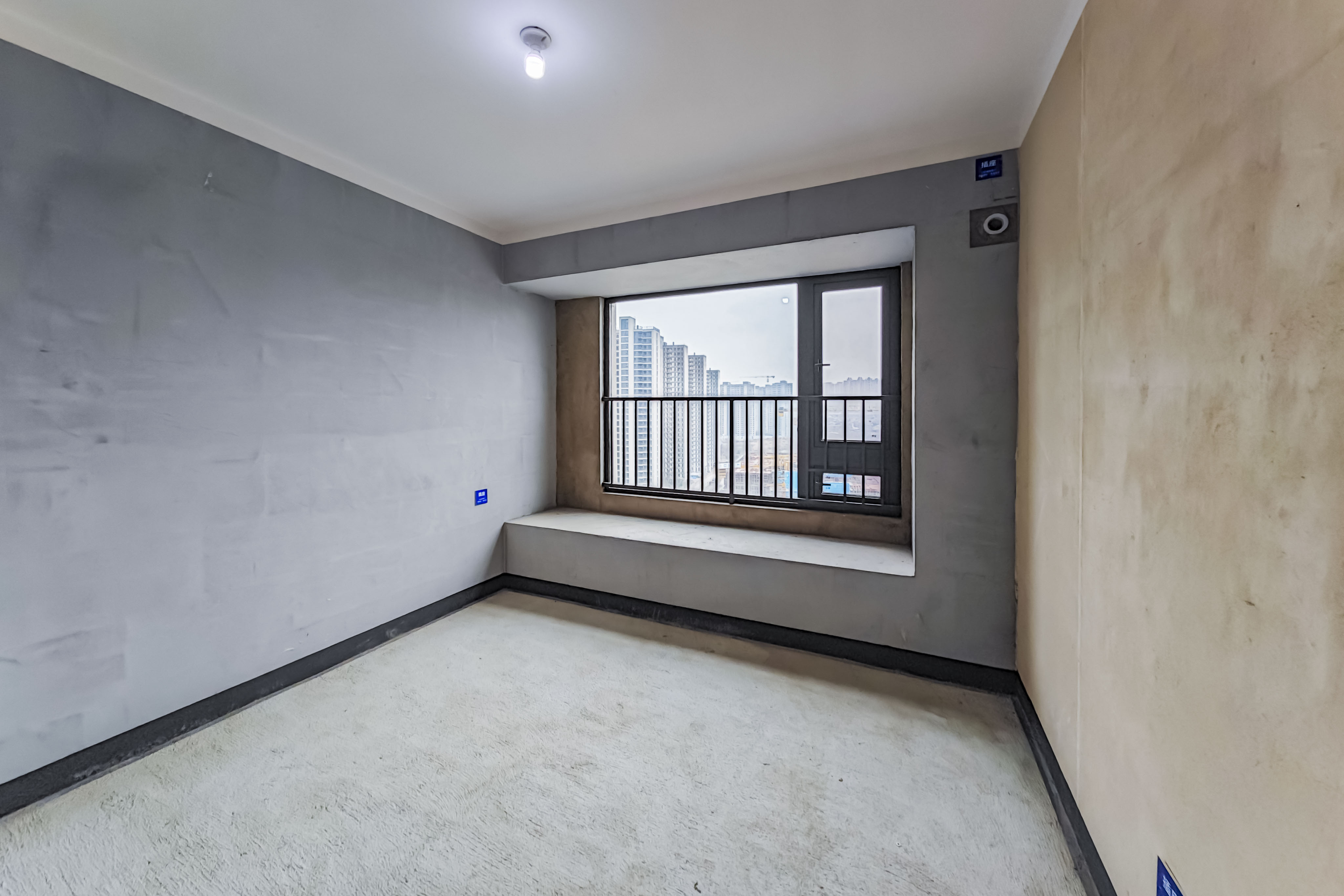 建发玖洲观澜  4室2厅2卫   210.00万其他