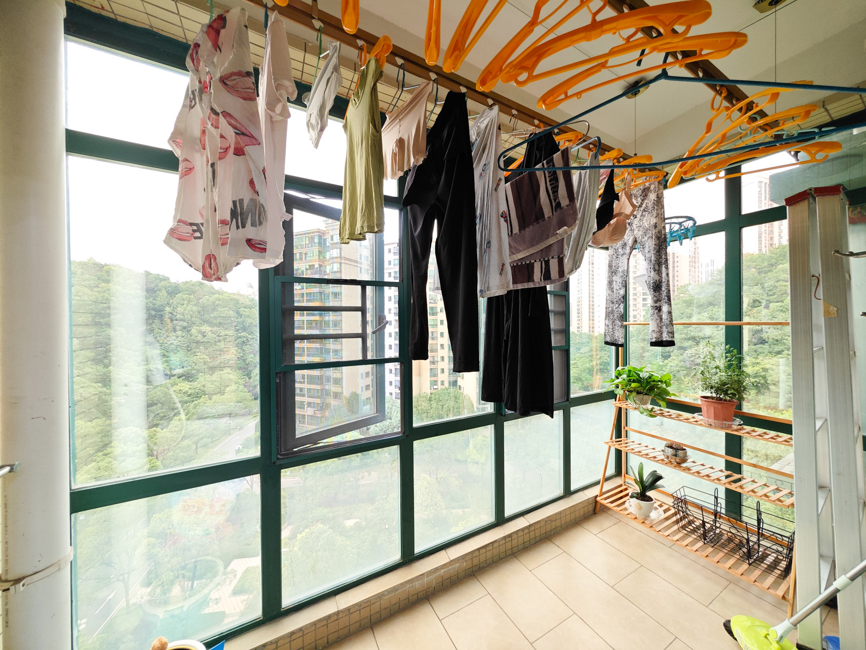 恒大城 4室2厅2卫 130.0万 恒大城 4室2厅2卫 130.0万其他