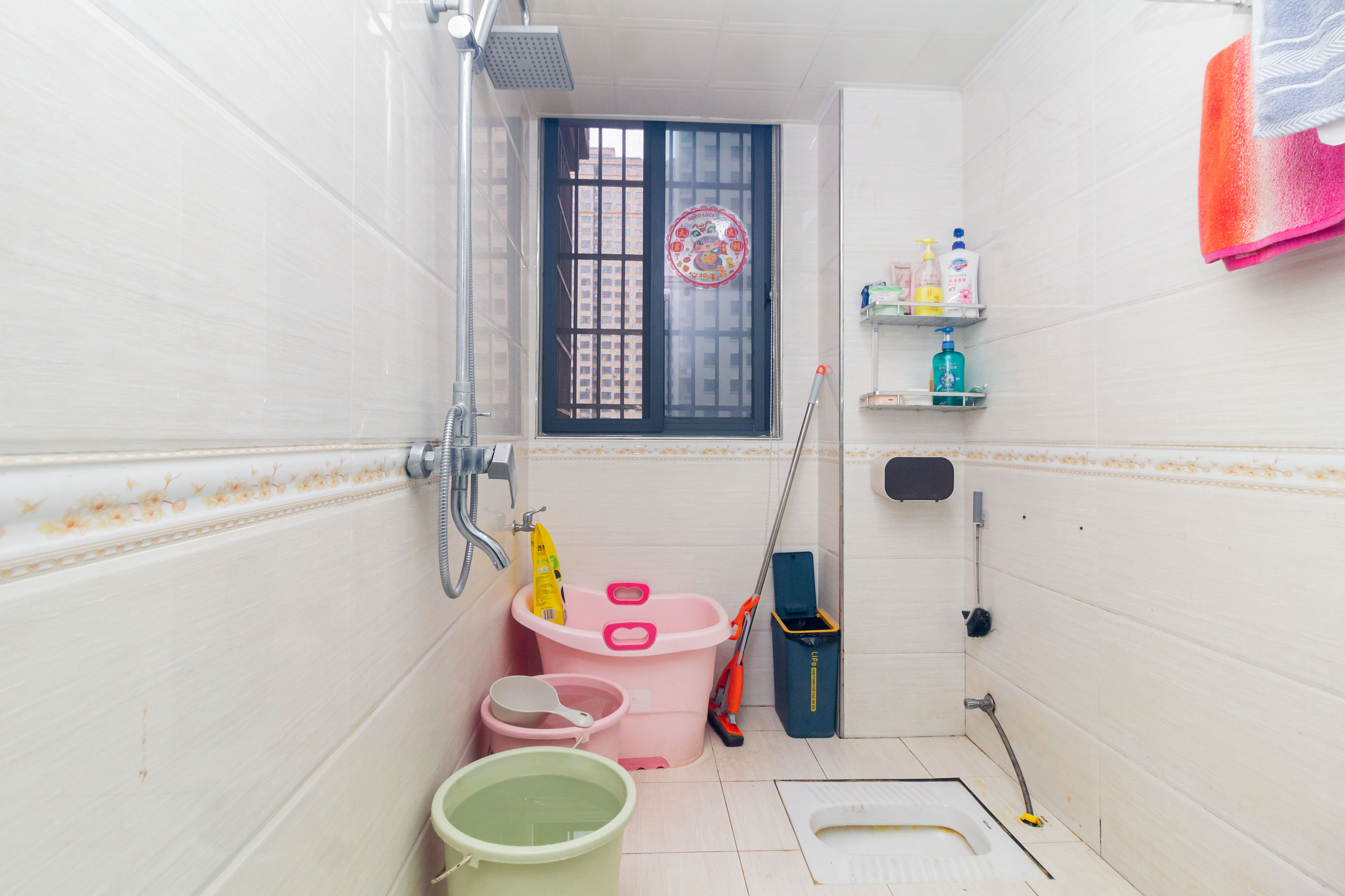 佳美紫郡 3室2厅1卫 55.0万 佳美紫郡 3室2厅1卫 55.0万卫生间