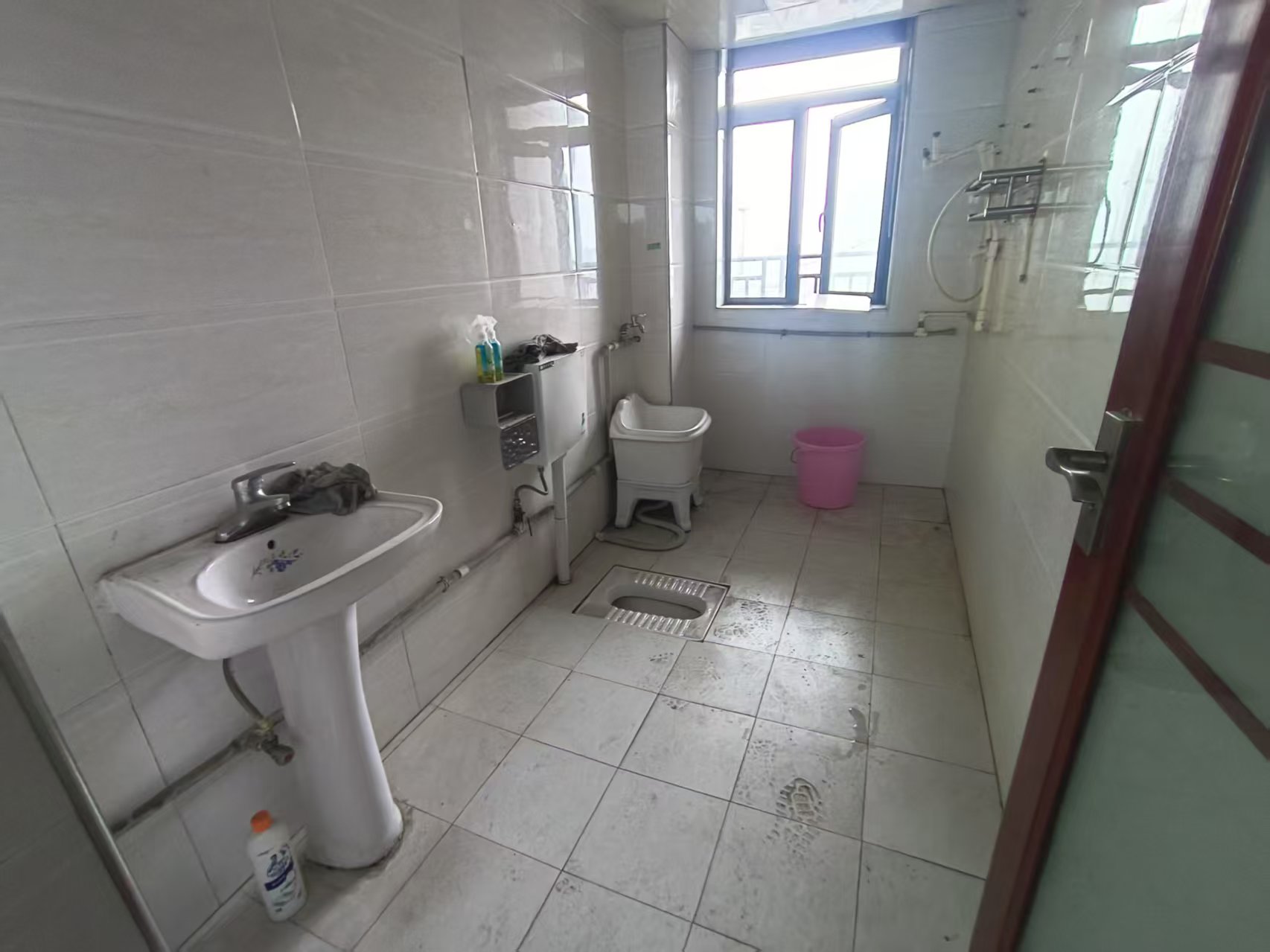 蓝盾景园二期  4室2厅2卫    96.8万 蓝盾景园二期  4室2厅2卫    96.8万室内图