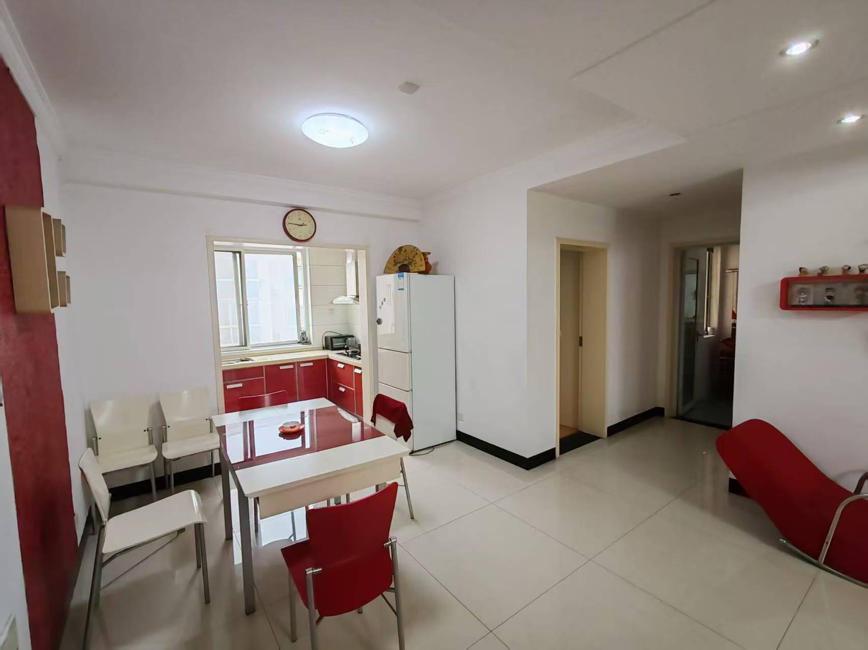 精锐华府(精锐华庭) 2室2厅1卫 32.8万 精锐华府(精锐华庭) 2室2厅1卫 32.8万室内图