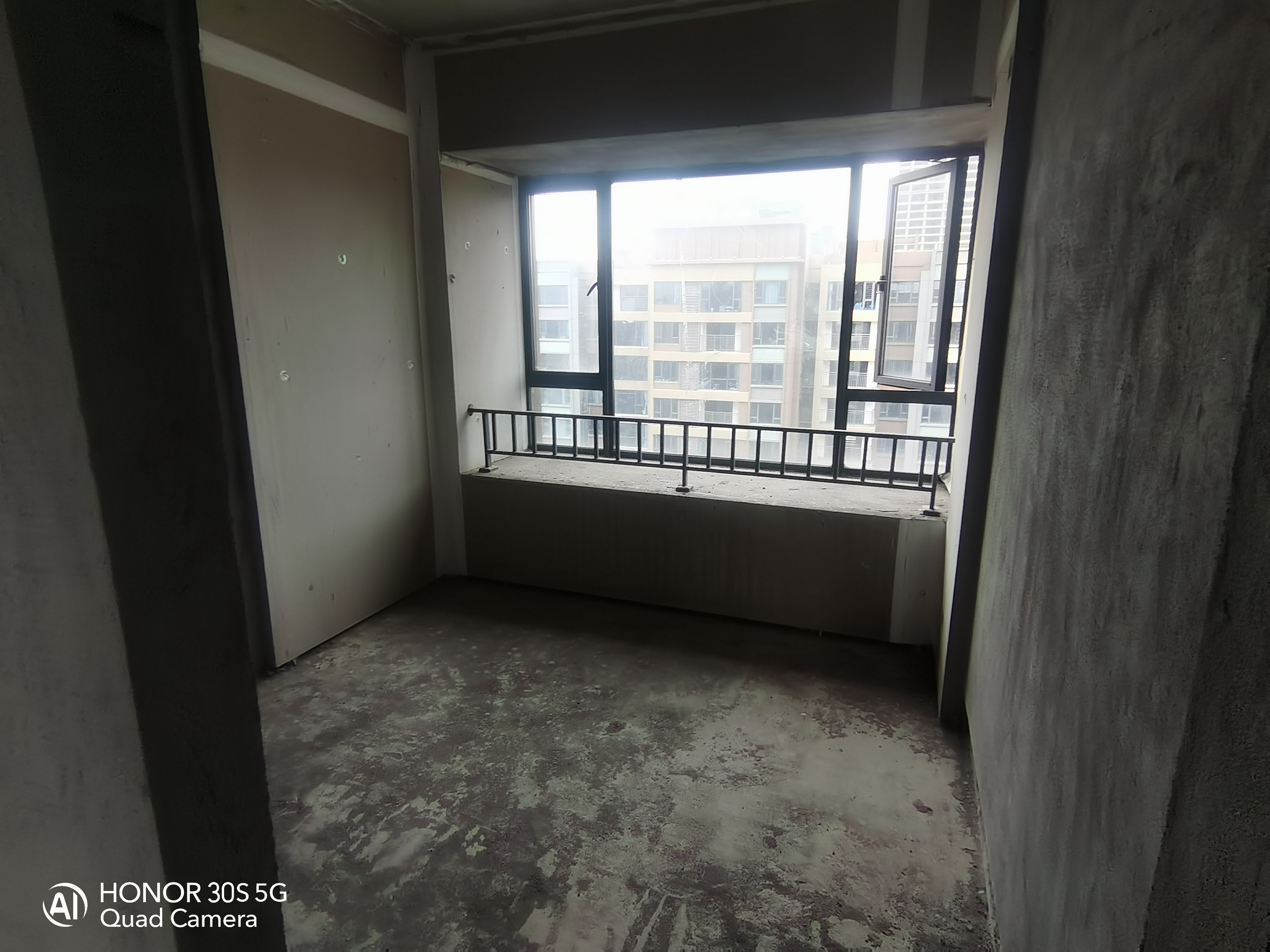 宁邦中心(二期公园里) 4室2厅2卫 72.00万 宁邦中心(二期公园里) 4室2厅2卫 72.00万室内图