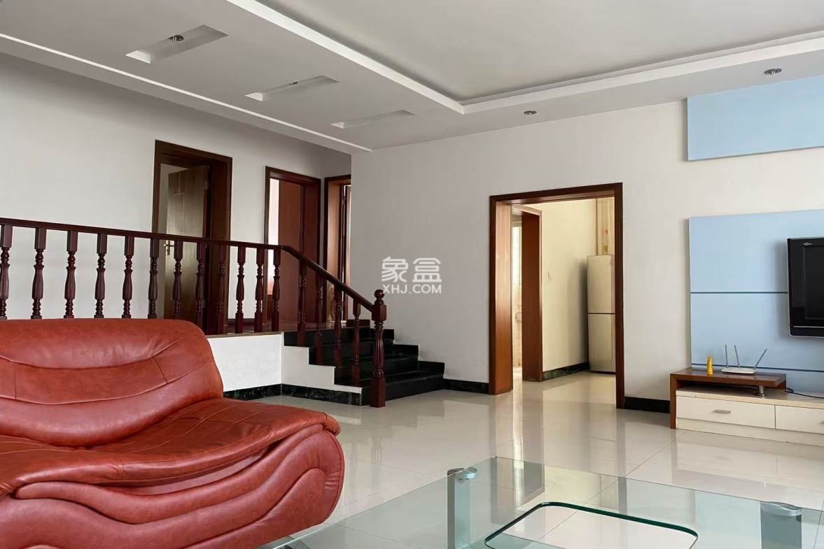 老林业局家属楼 3室1厅1卫 1400.0元/月 老林业局家属楼 3室1厅1卫 1400.0元/月室内图