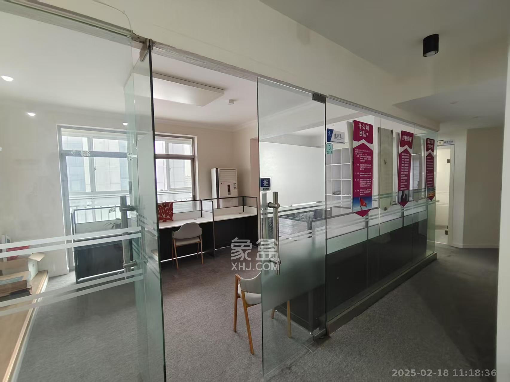 友阿光大大厦 5室1厅0卫 4500.0元/月 友阿光大大厦 5室1厅0卫 4500.0元/月室内图