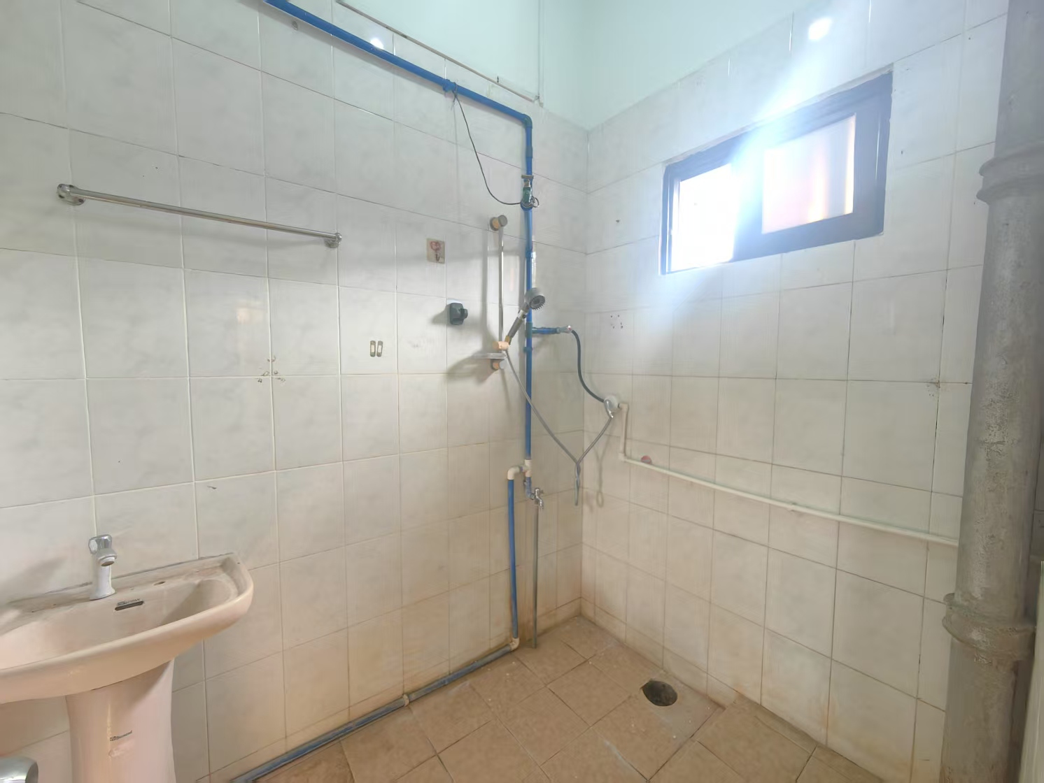 中行宿舍(龙华区玉河路) 2室1厅1卫 1600.0元/月 中行宿舍(龙华区玉河路) 2室1厅1卫 1600.0元/月室内图