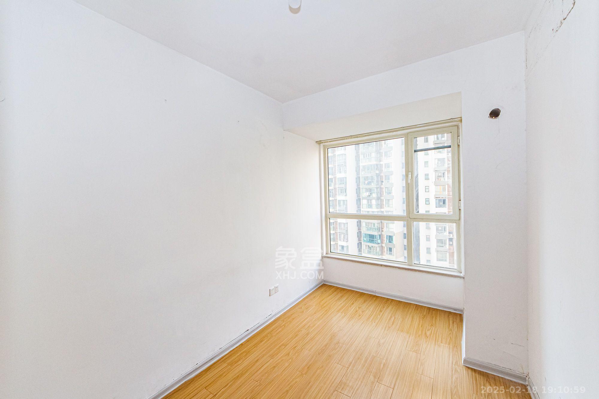 北辰三角洲E5区  3室1厅1卫    2700.0元/月 北辰三角洲E5区  3室1厅1卫    2700.0元/月室内图