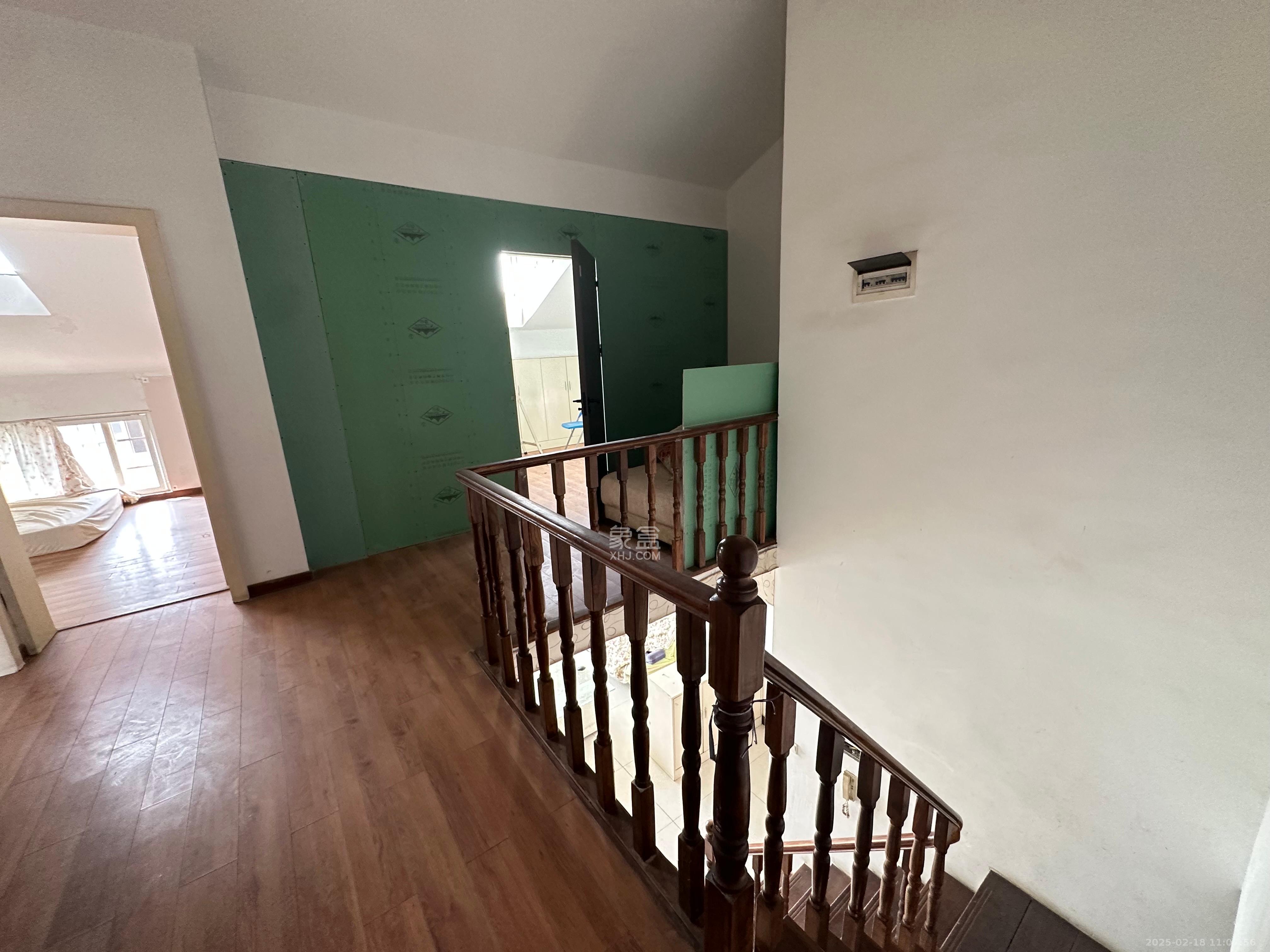 鄱阳小区 5室2厅1卫 1600.0元/月 鄱阳小区 5室2厅1卫 1600.0元/月室内图