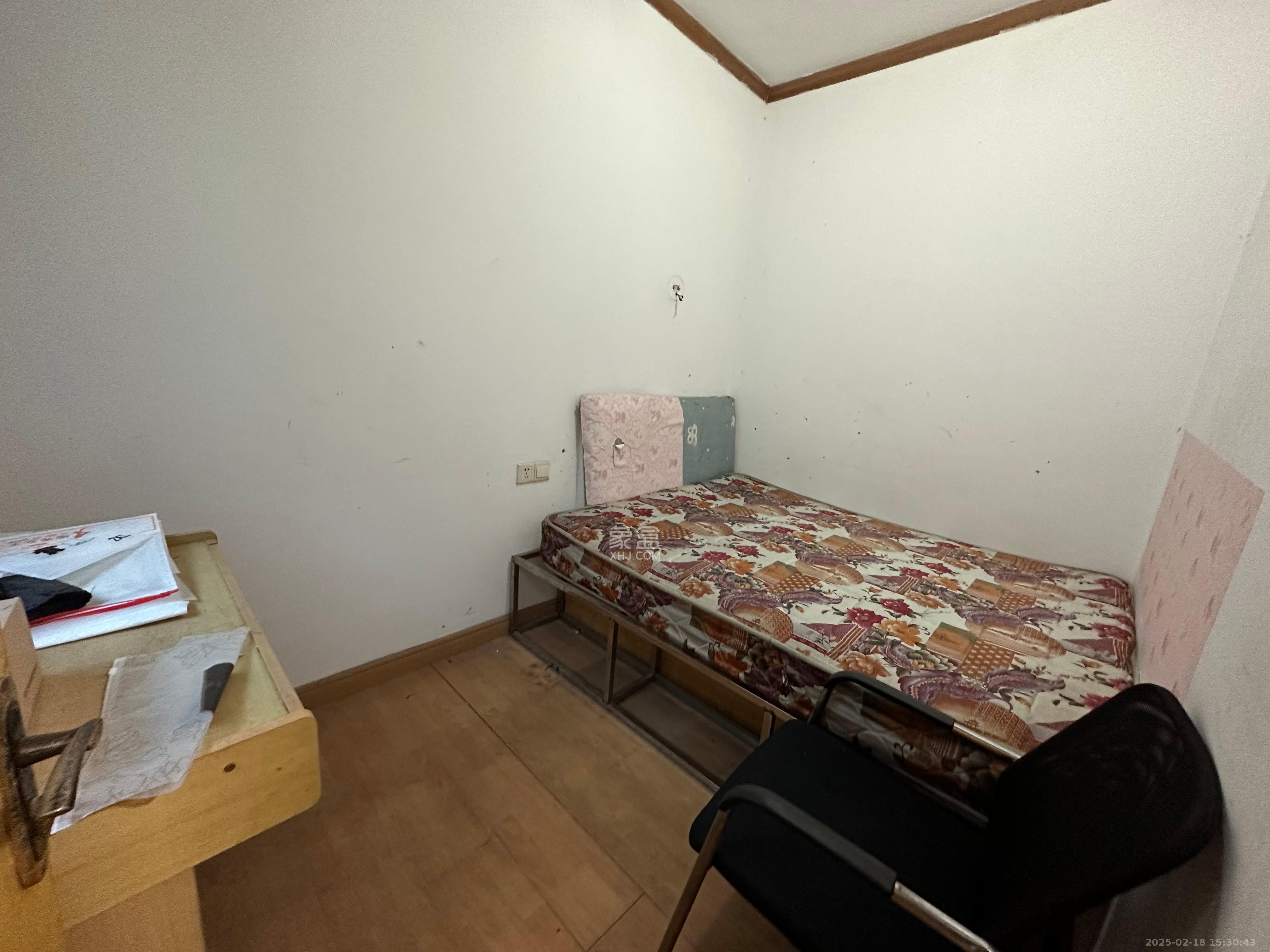 交通设计院(伍家岭)  3室1厅1卫    2000.0元/月 交通设计院(伍家岭)  3室1厅1卫    2000.0元/月室内图