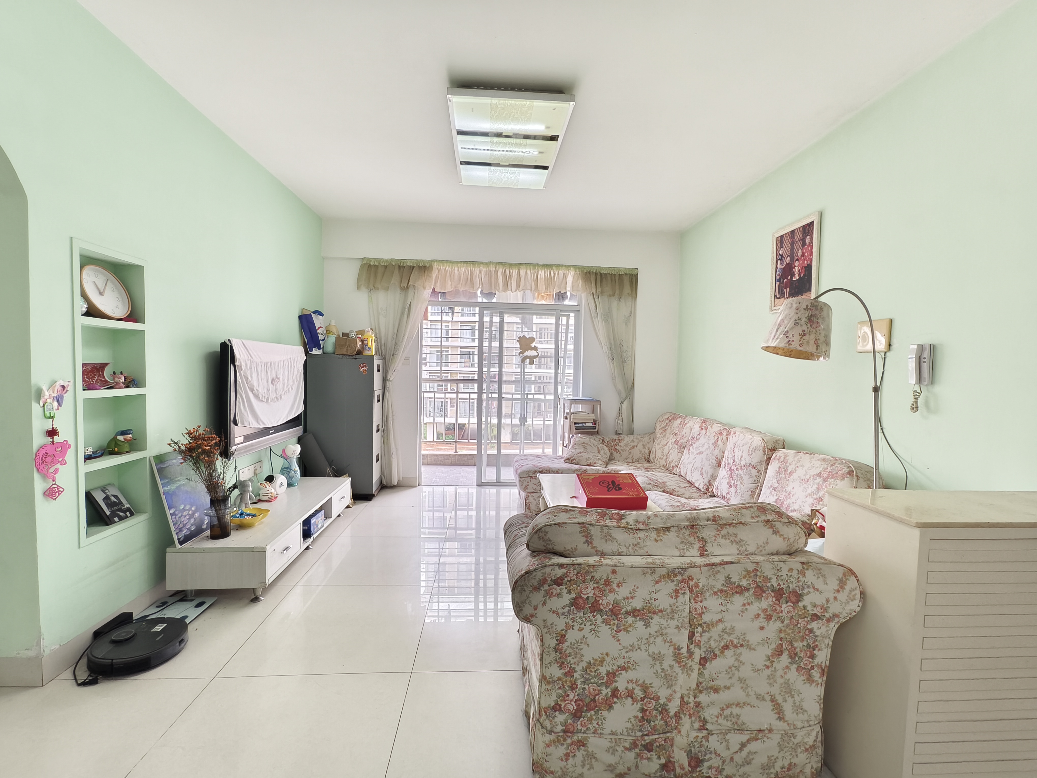 森基美好园 3室2厅2卫 120.0万 森基美好园 3室2厅2卫 120.0万客厅