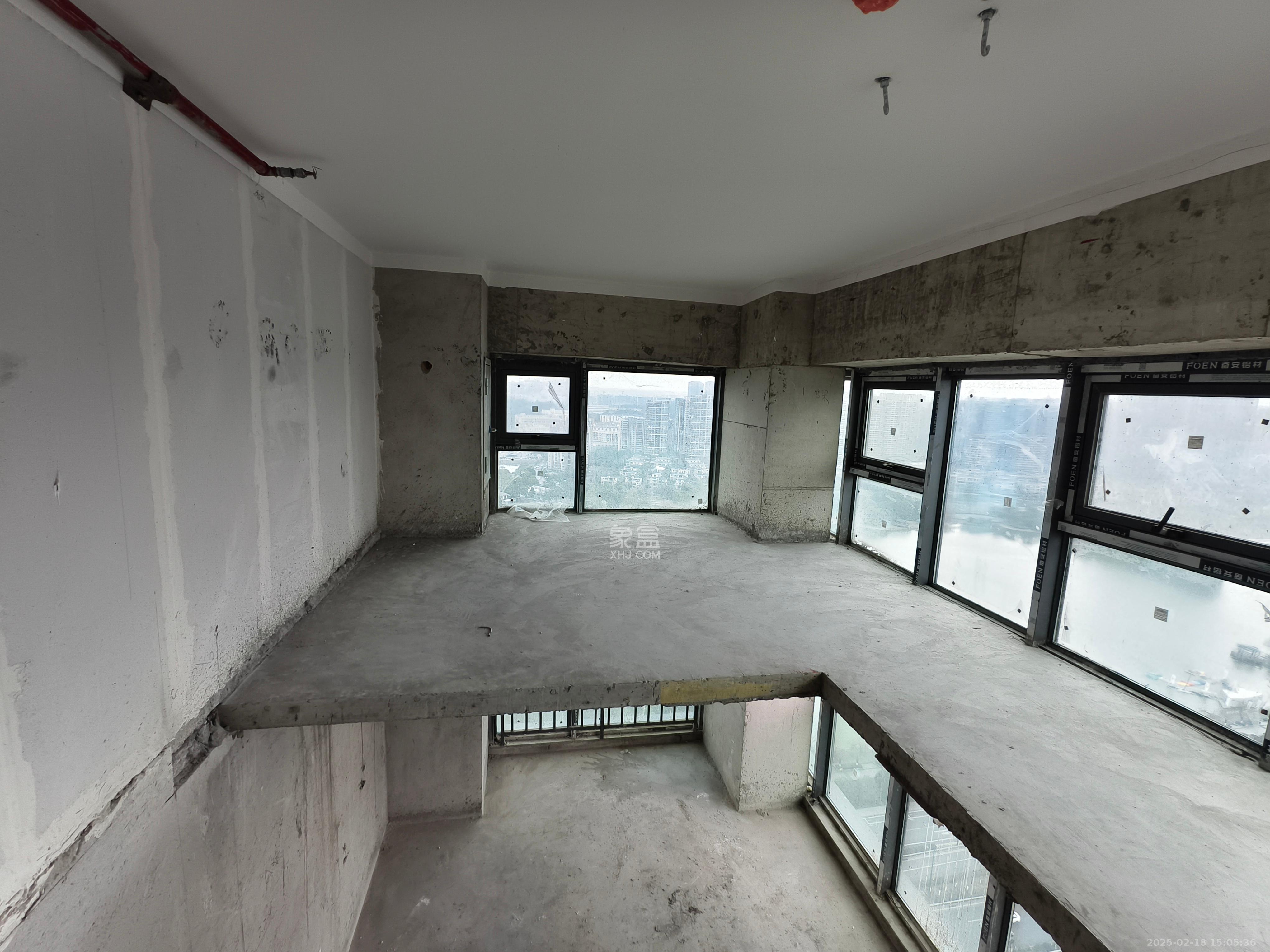 绿地V岛  1室0厅0卫    1200.0元/月 绿地V岛  1室0厅0卫    1200.0元/月室内图