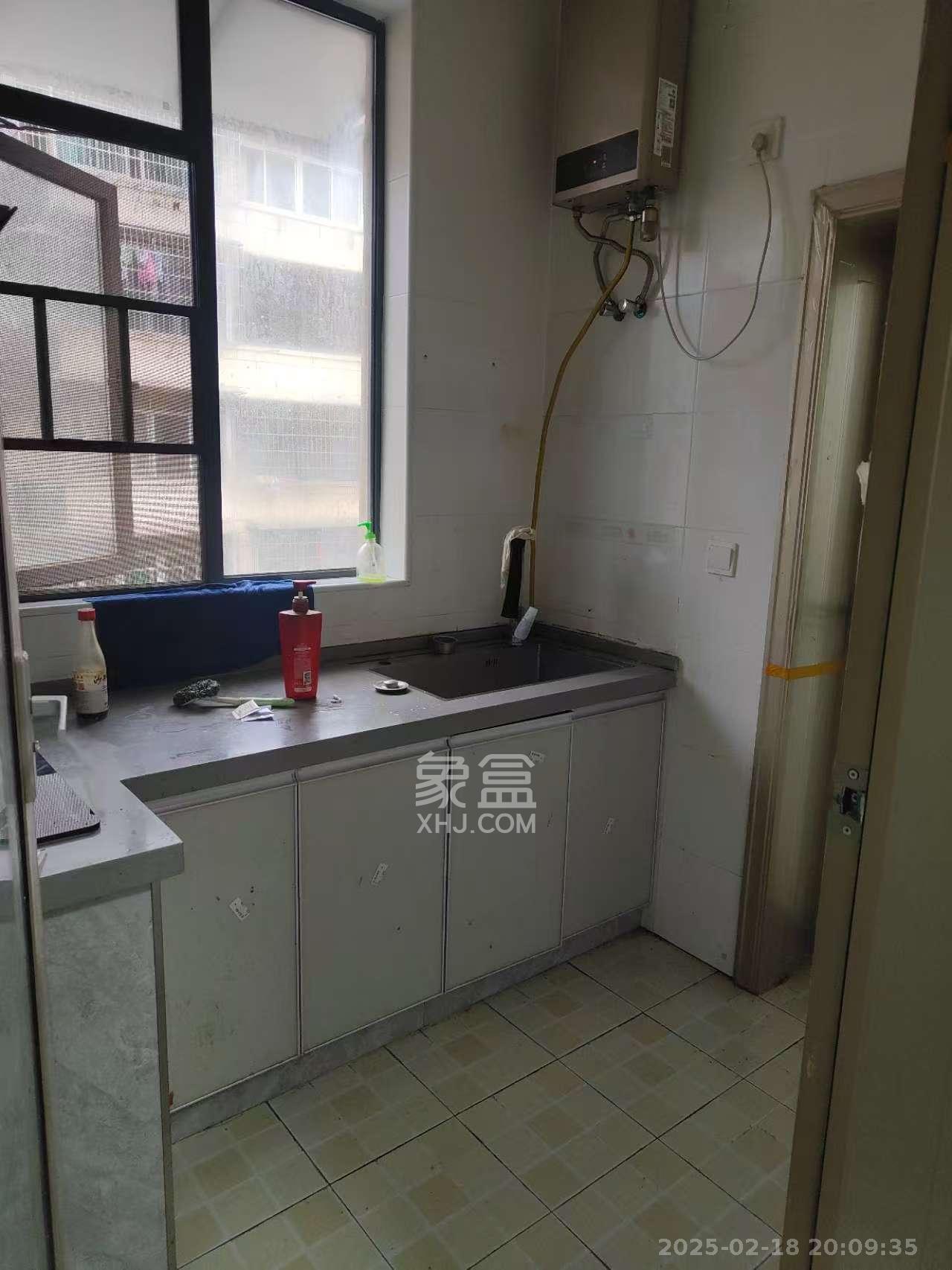 茶山村小区 2室2厅1卫 3000.0元/月 茶山村小区 2室2厅1卫 3000.0元/月室内图