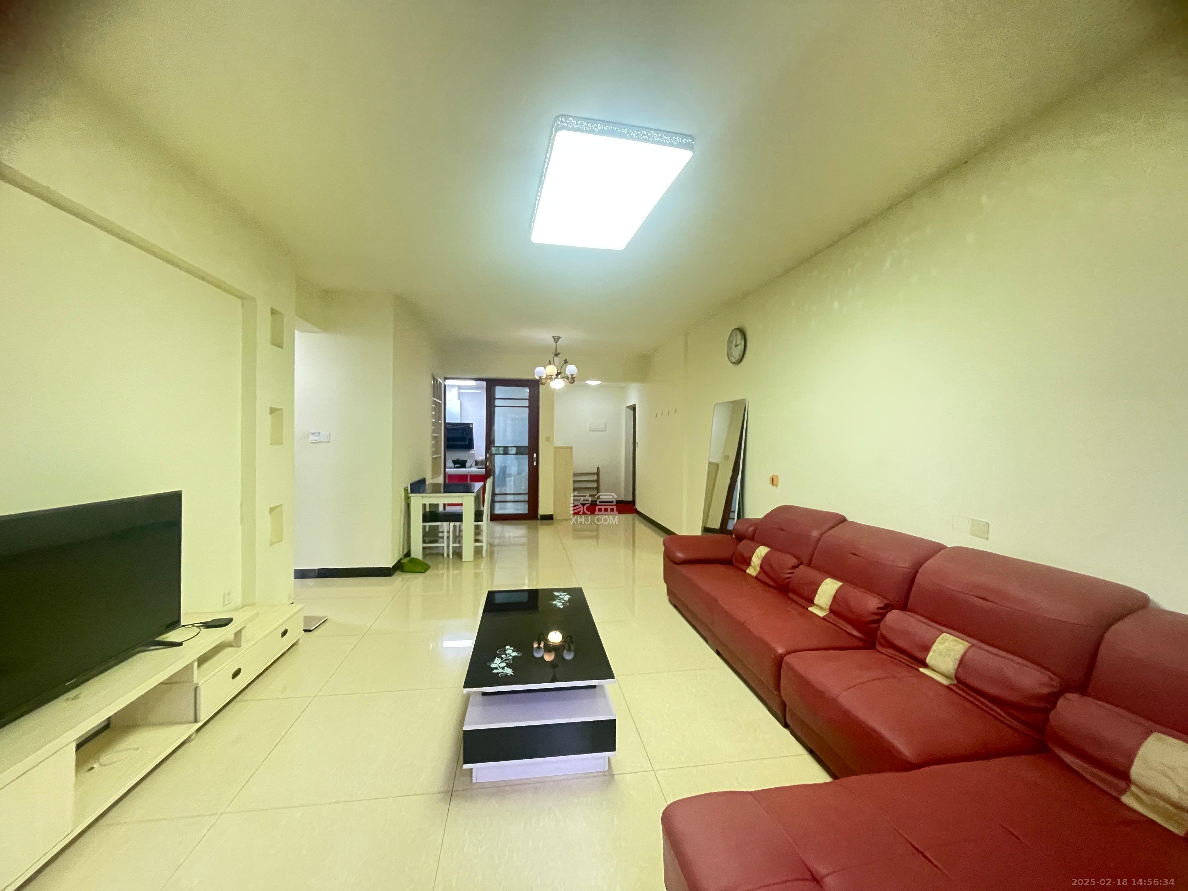 蓝山郡  2室2厅1卫   1800.00元/月室内图