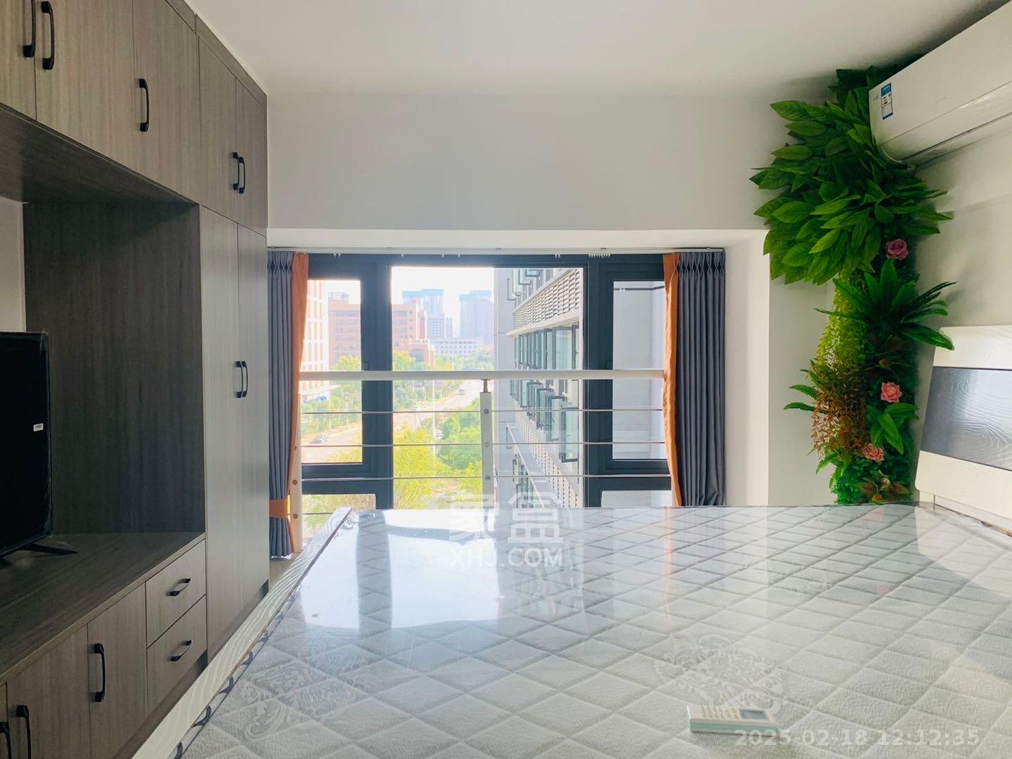 龙湖湘江星座(祺鑫星座公寓) 1室1厅1卫 1300.0元/月 龙湖湘江星座(祺鑫星座公寓) 1室1厅1卫 1300.0元/月室内图