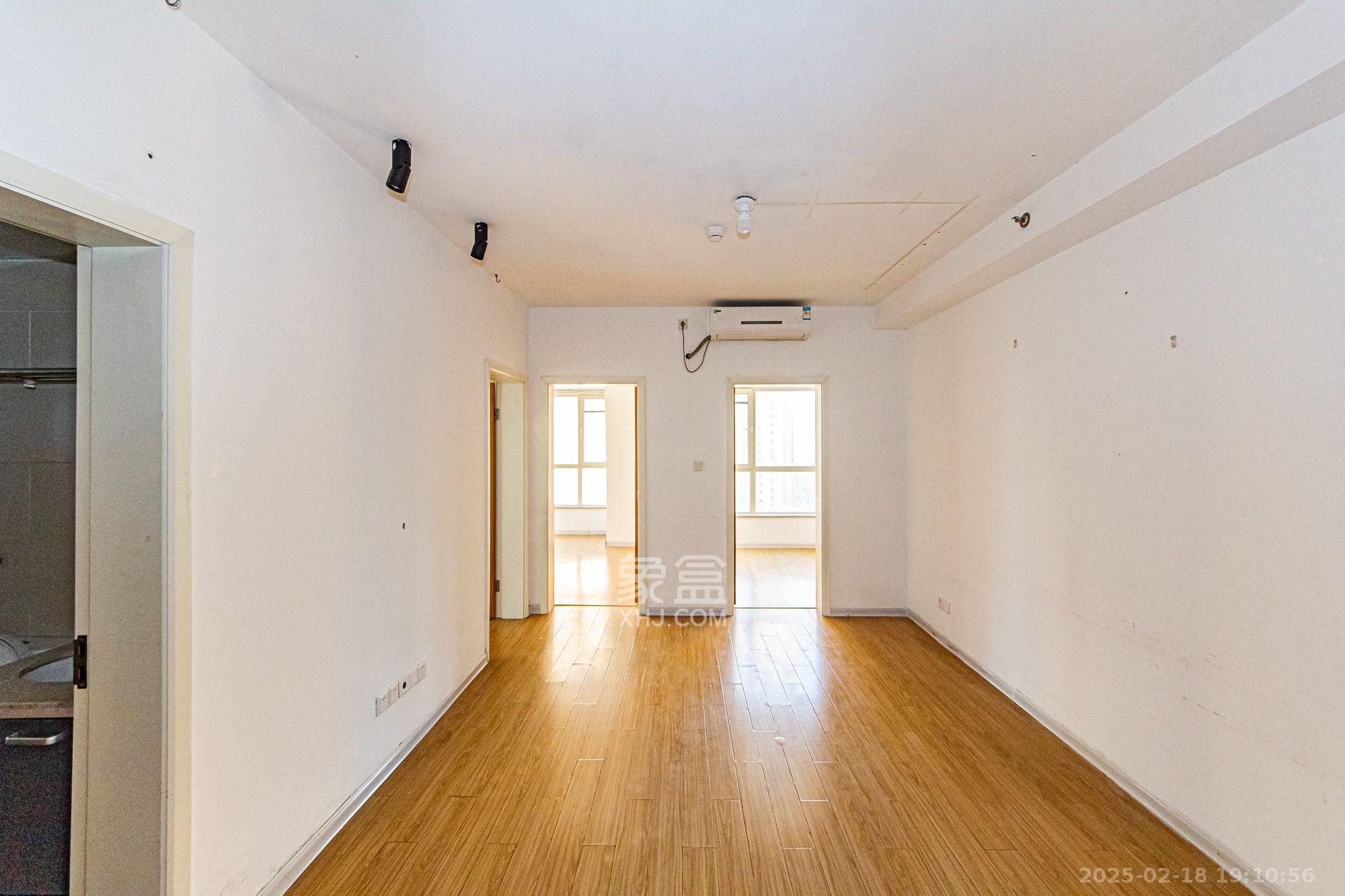 北辰三角洲E5区  3室1厅1卫    2700.0元/月 北辰三角洲E5区  3室1厅1卫    2700.0元/月室内图