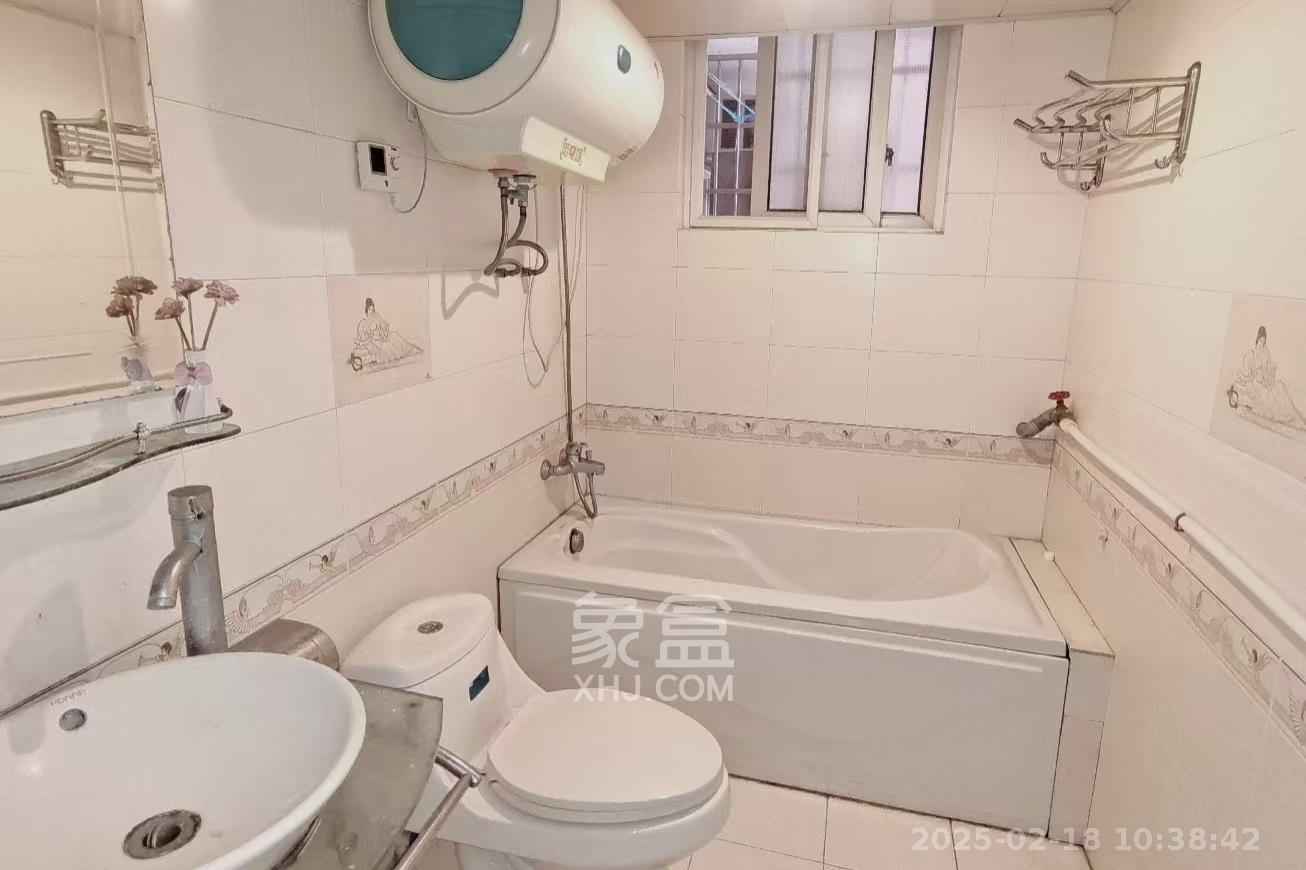 富绿新村  3室2厅2卫   1800.00元/月