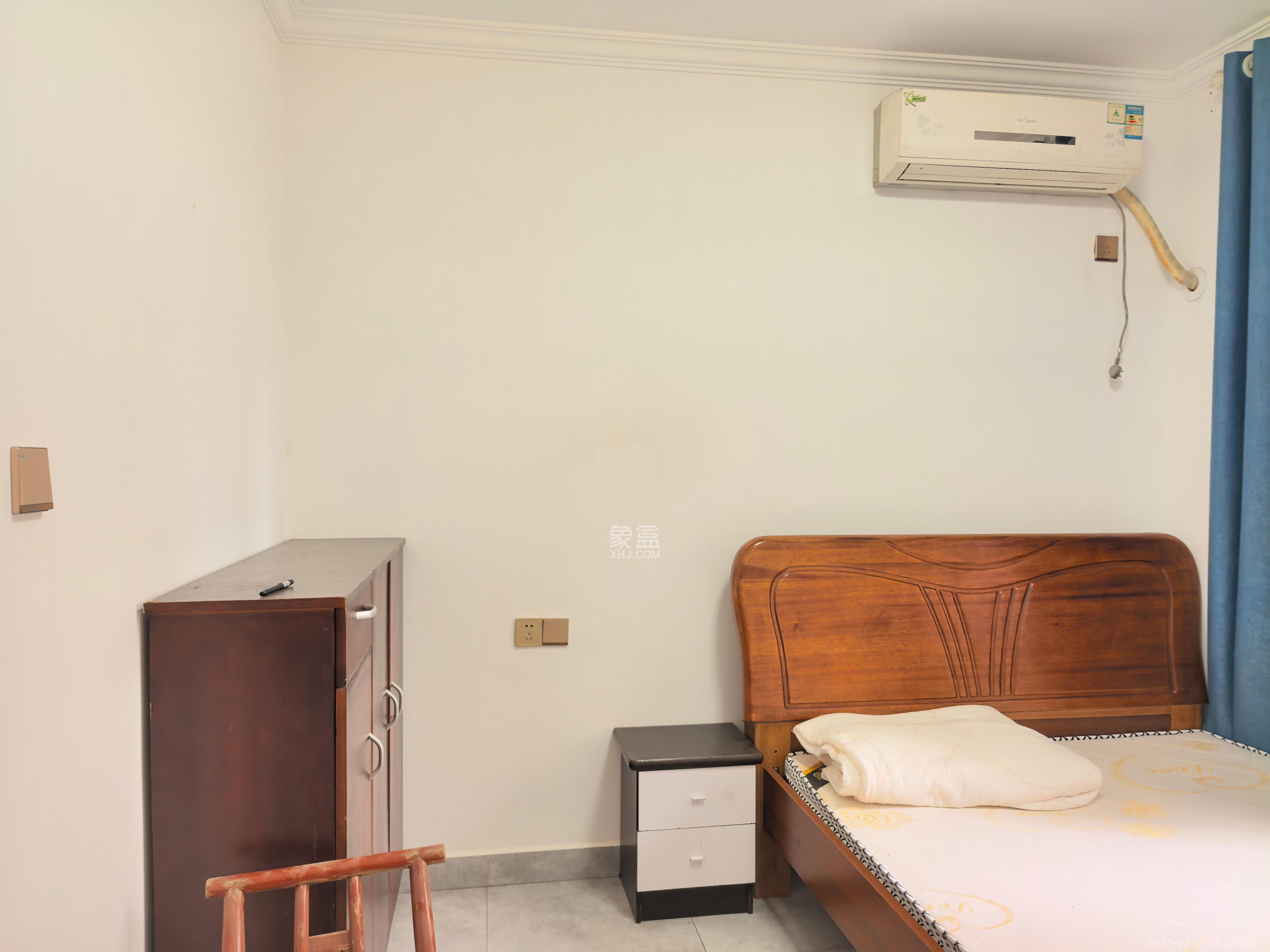 星城新宇川河苑  2室1厅1卫    1000.0元/月 星城新宇川河苑  2室1厅1卫    1000.0元/月室内图