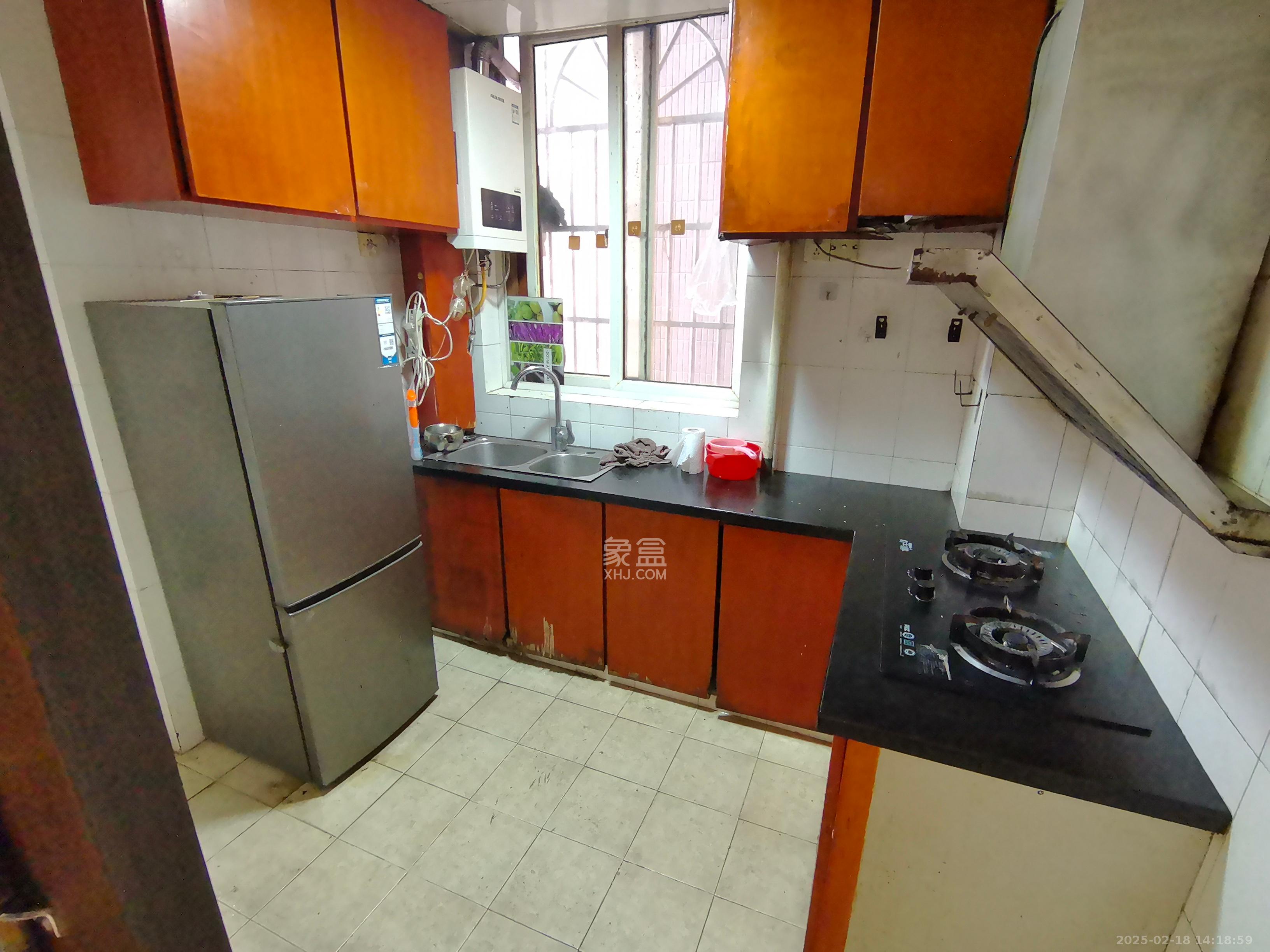 银力家园 3室1厅1卫 2050.0元/月 银力家园 3室1厅1卫 2050.0元/月室内图