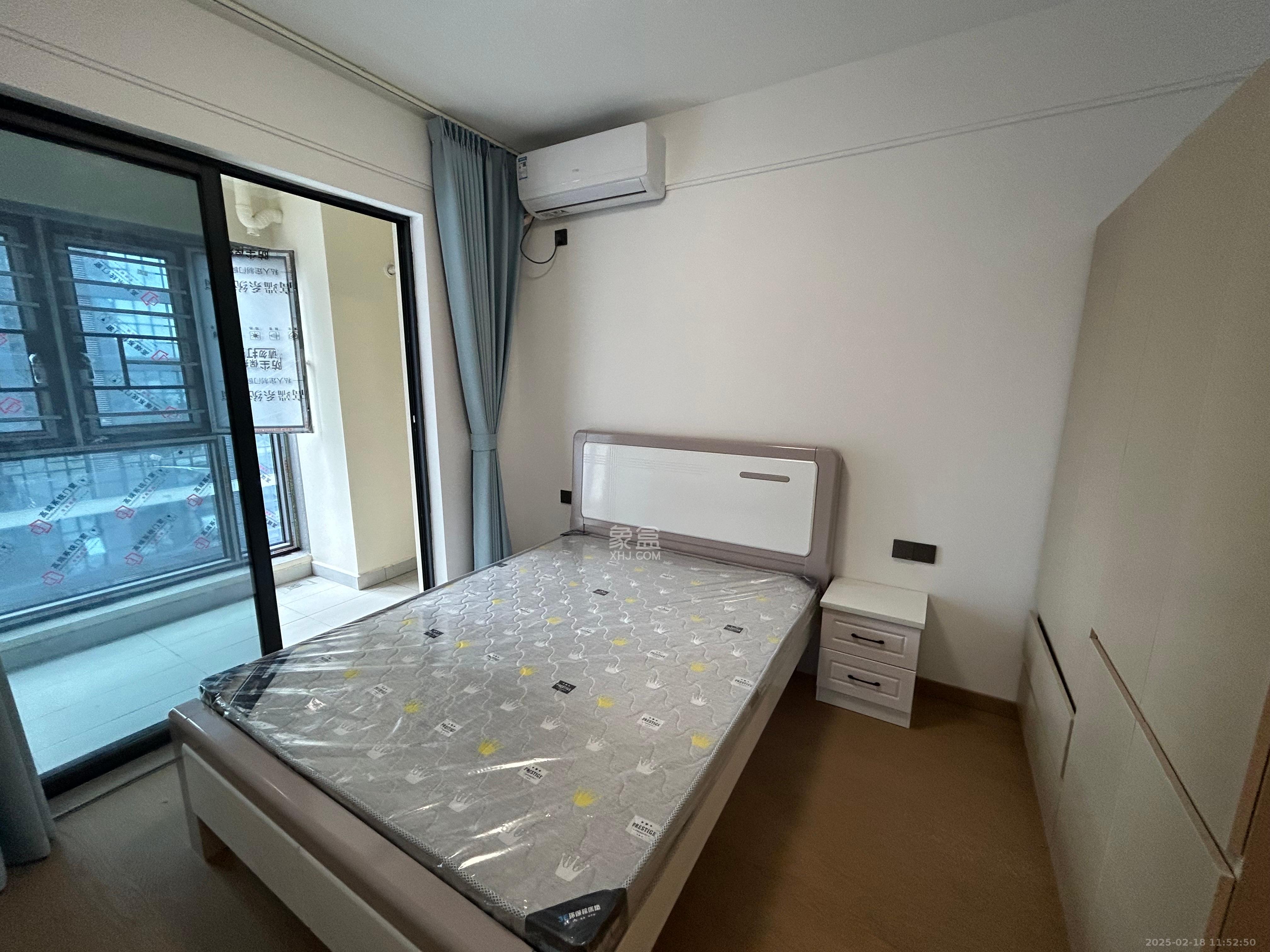 长房悦香山 4室2厅2卫 4000.0元/月 长房悦香山 4室2厅2卫 4000.0元/月室内图