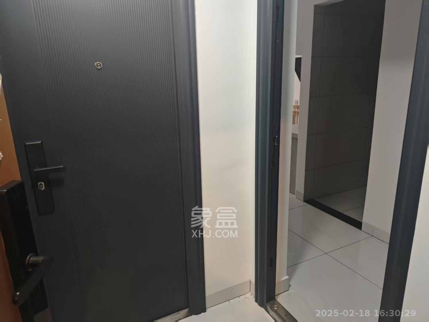 鑫远紫樾香山二期  1室1厅1卫   1500.00元/月