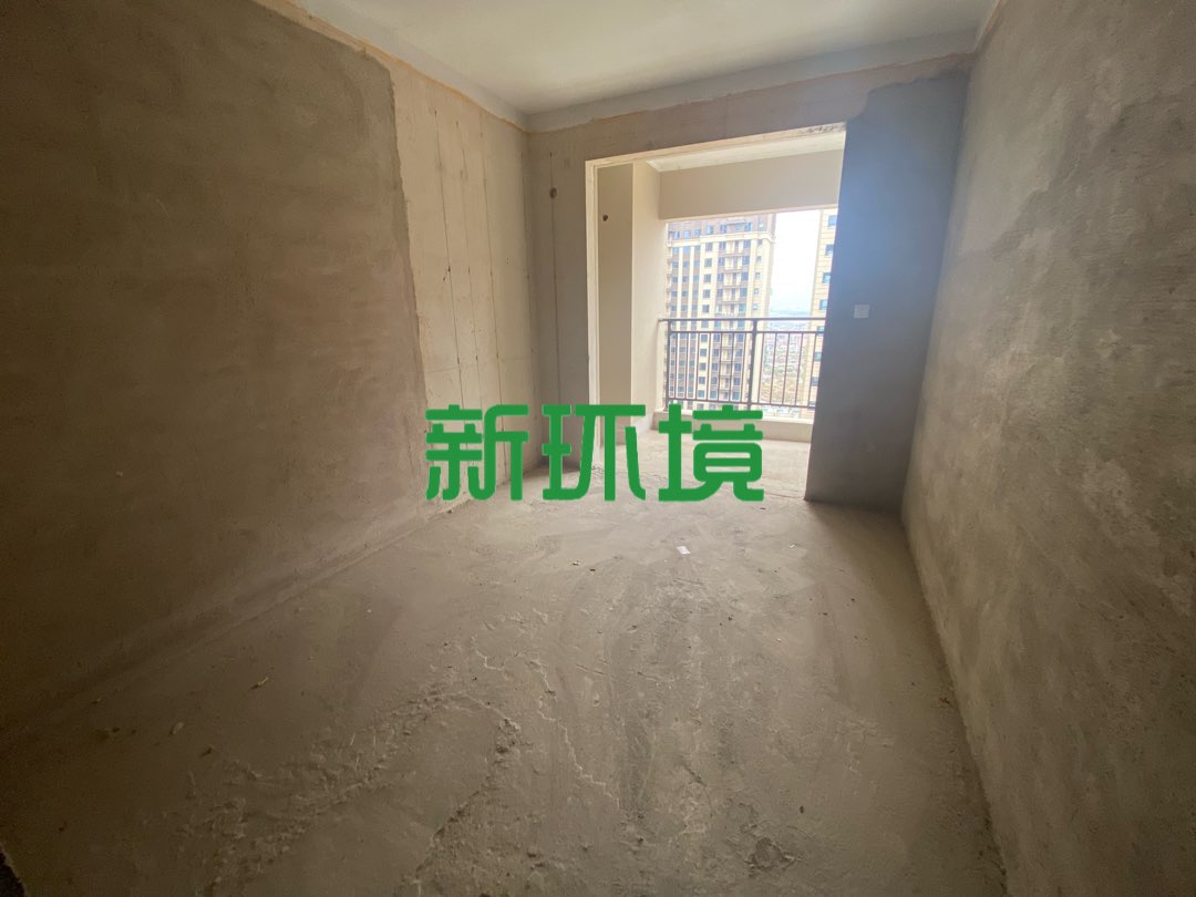 荣盛花语书苑 4室2厅2卫 84.80万 荣盛花语书苑 4室2厅2卫 84.80万客厅