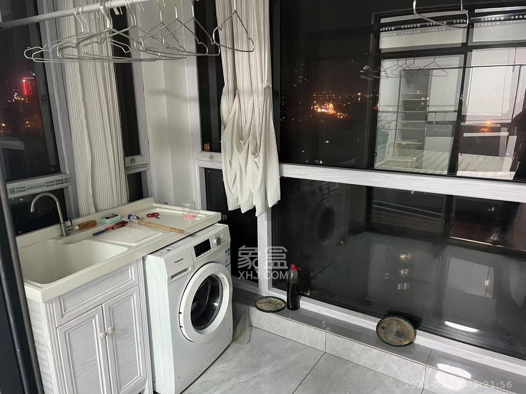 香江锦城  3室2厅1卫   2900.00元/月室内图