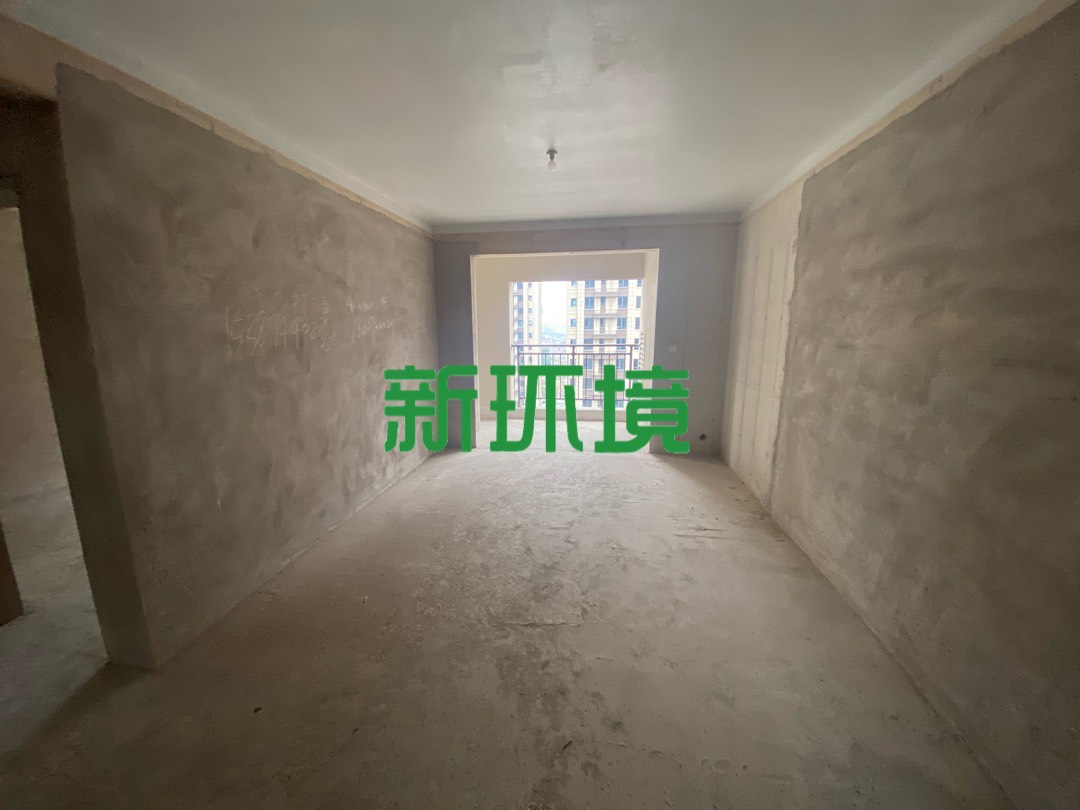 荣盛花语书苑 4室2厅2卫 84.80万 荣盛花语书苑 4室2厅2卫 84.80万客厅