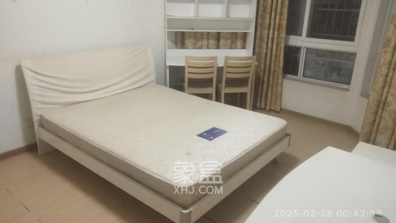长房西郡  3室2厅1卫   1999.00元/月室内图