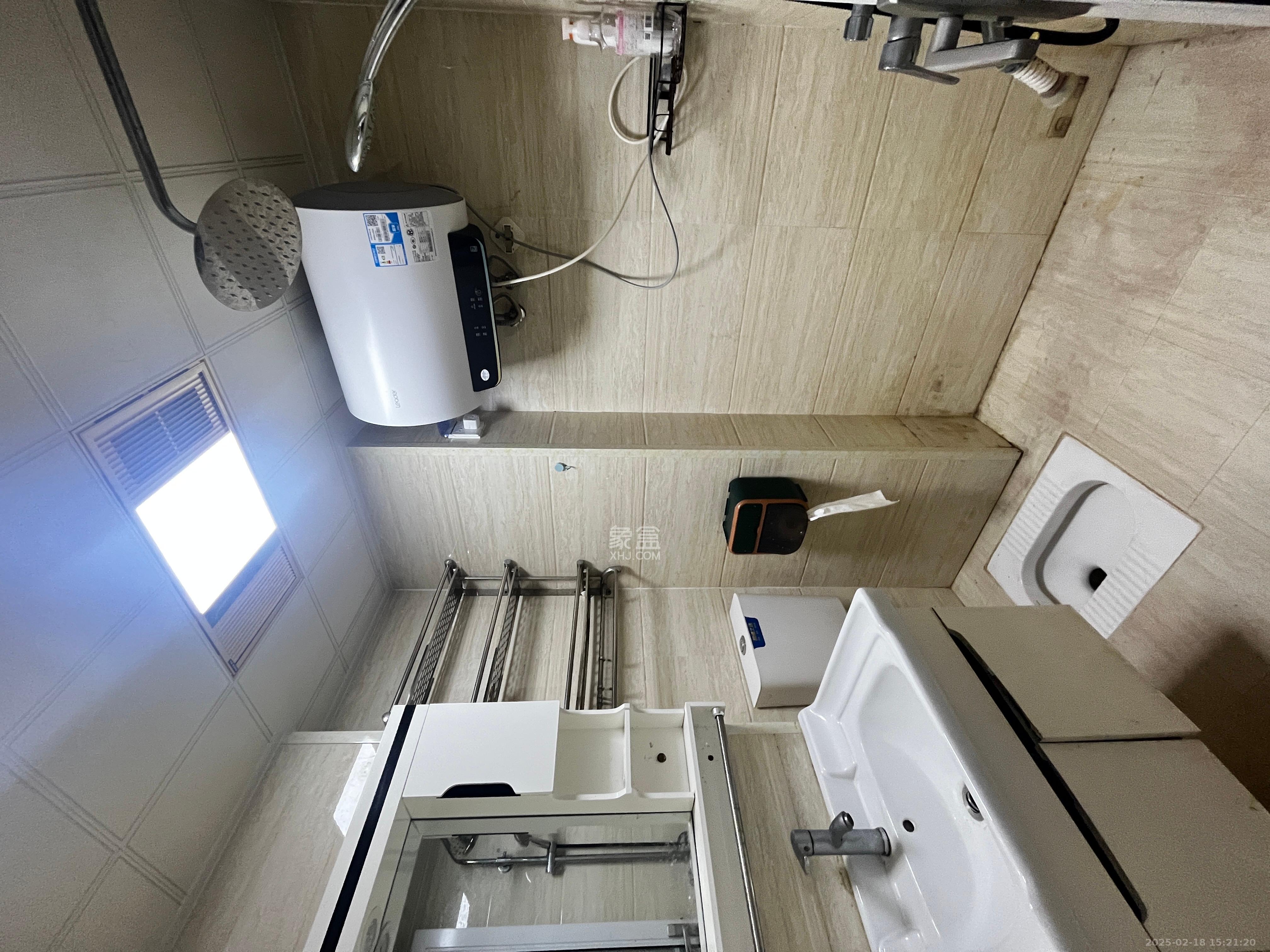 富瑞星座  1室1厅1卫   1500.00元/月室内图