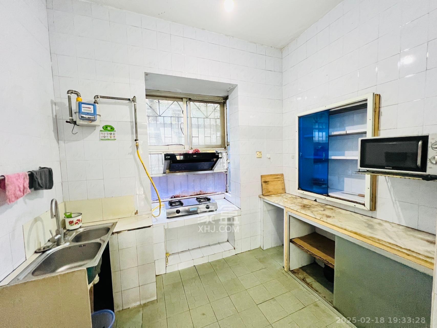 东瓜山三村(东电社区) 3室1厅1卫 1500.0元/月 东瓜山三村(东电社区) 3室1厅1卫 1500.0元/月室内图