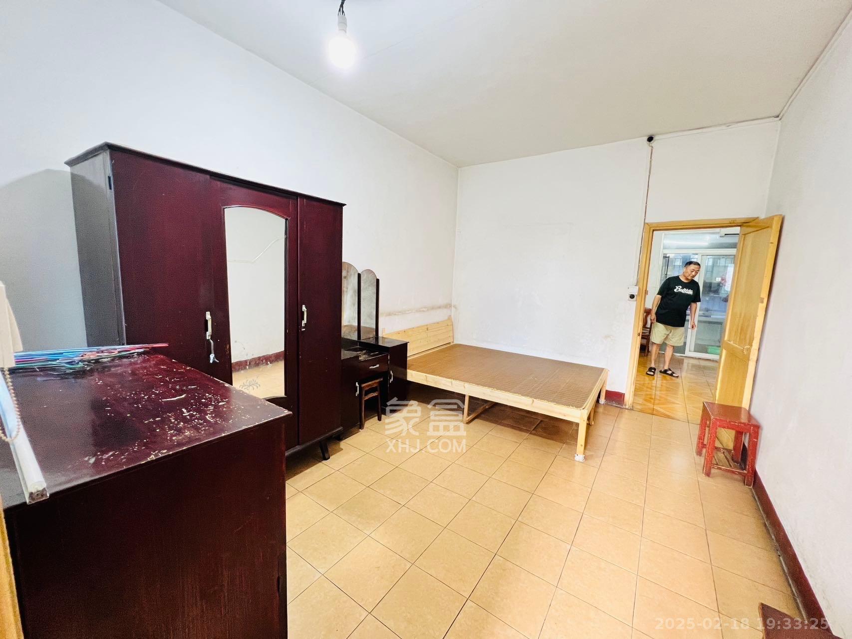 东瓜山三村(东电社区) 3室1厅1卫 1500.0元/月 东瓜山三村(东电社区) 3室1厅1卫 1500.0元/月室内图