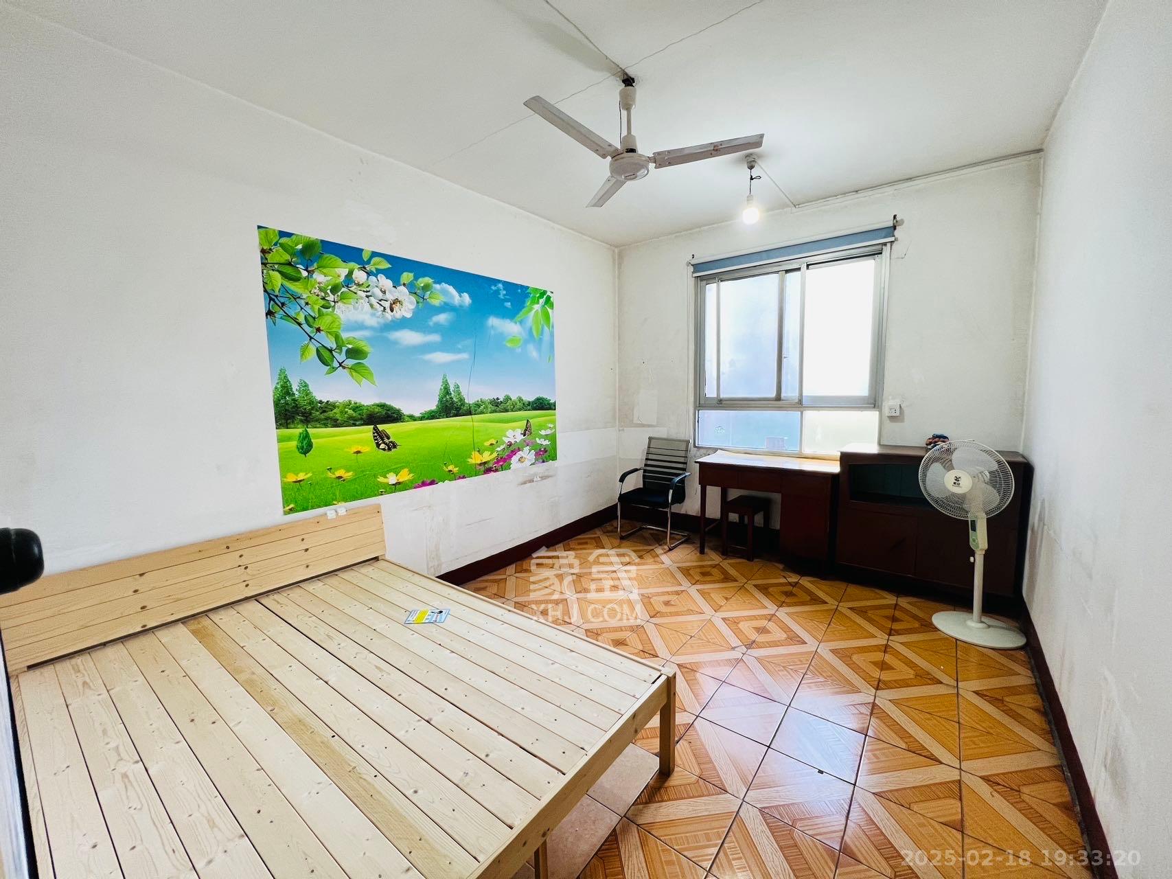 东瓜山三村(东电社区) 3室1厅1卫 1500.0元/月 东瓜山三村(东电社区) 3室1厅1卫 1500.0元/月室内图