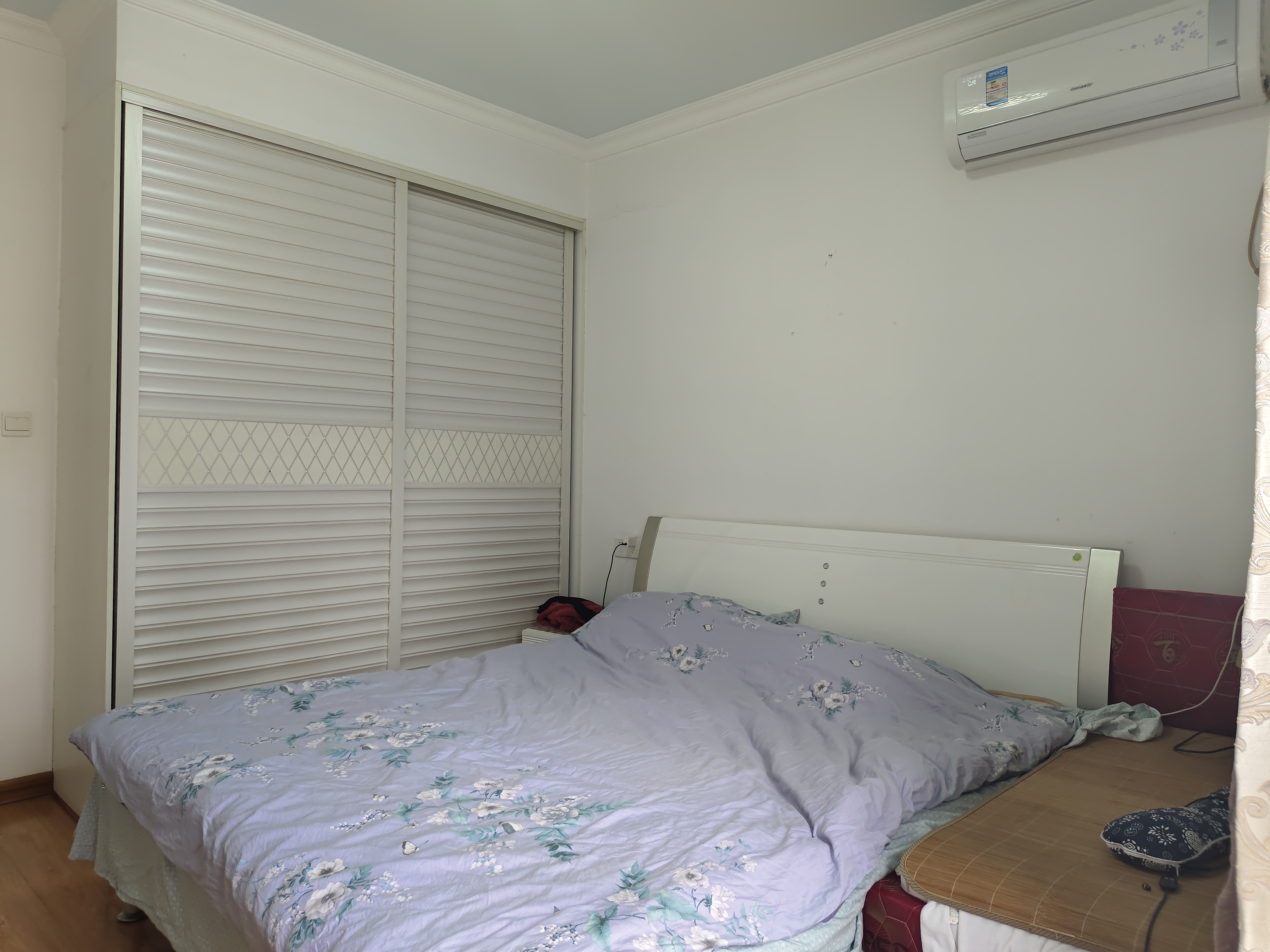 上尚城  2室2厅1卫    79.0万客厅