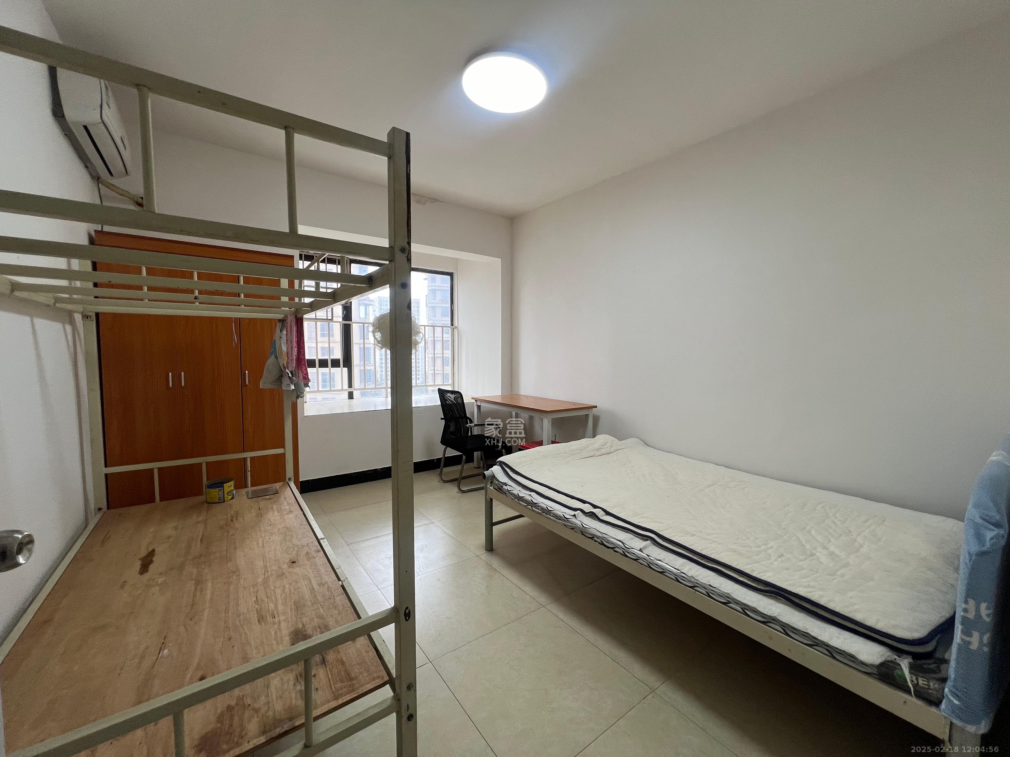 保利麓谷林语D区 5室2厅2卫 3200.0元/月 保利麓谷林语D区 5室2厅2卫 3200.0元/月室内图