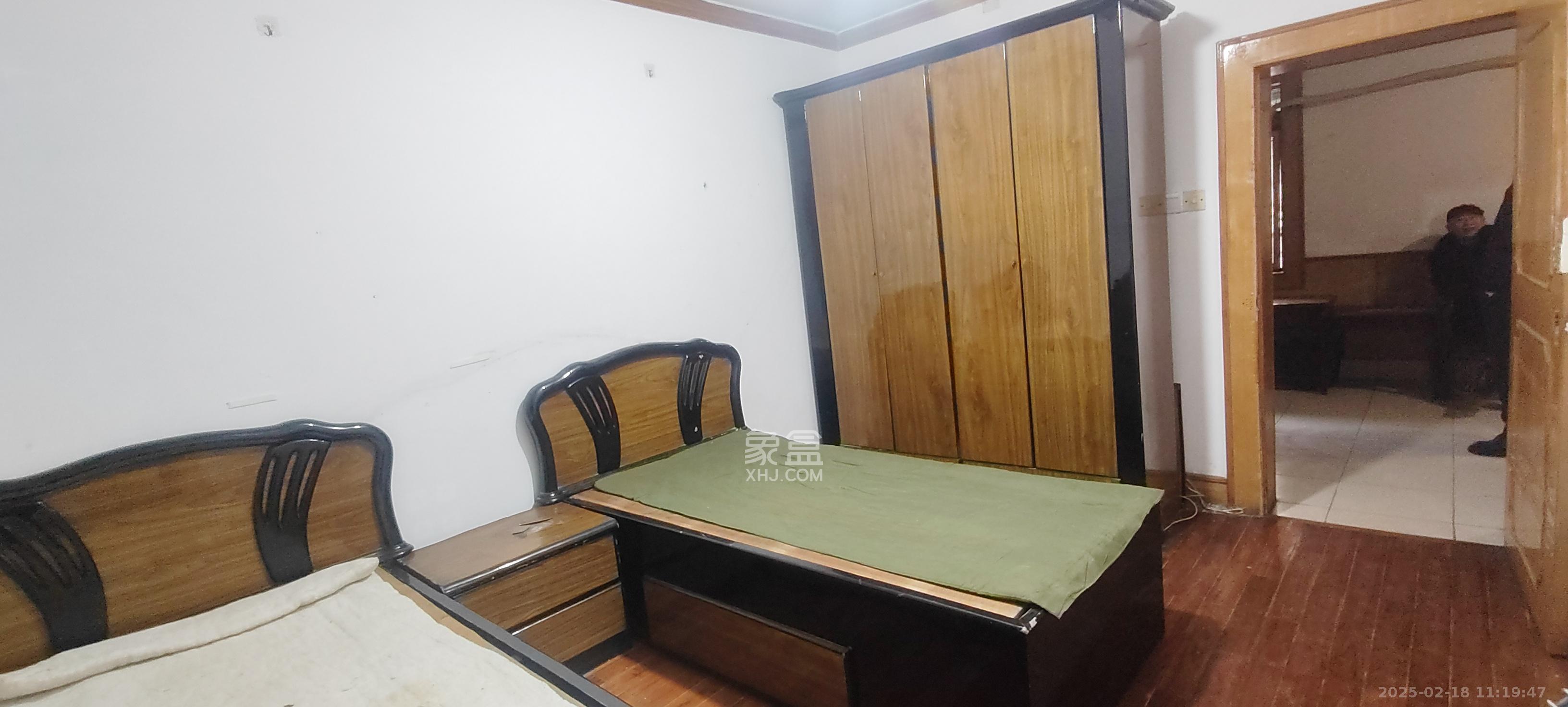 湖橡宿舍/湖橡小区 2室1厅1卫 1600.0元/月 湖橡宿舍/湖橡小区 2室1厅1卫 1600.0元/月室内图