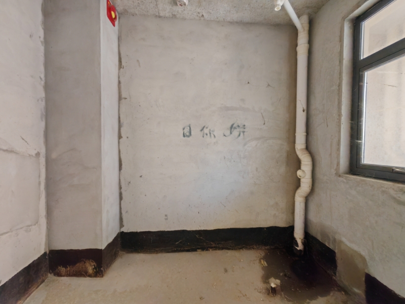 海航豪庭南苑 3室2厅2卫 295.0万 海航豪庭南苑 3室2厅2卫 295.0万客厅