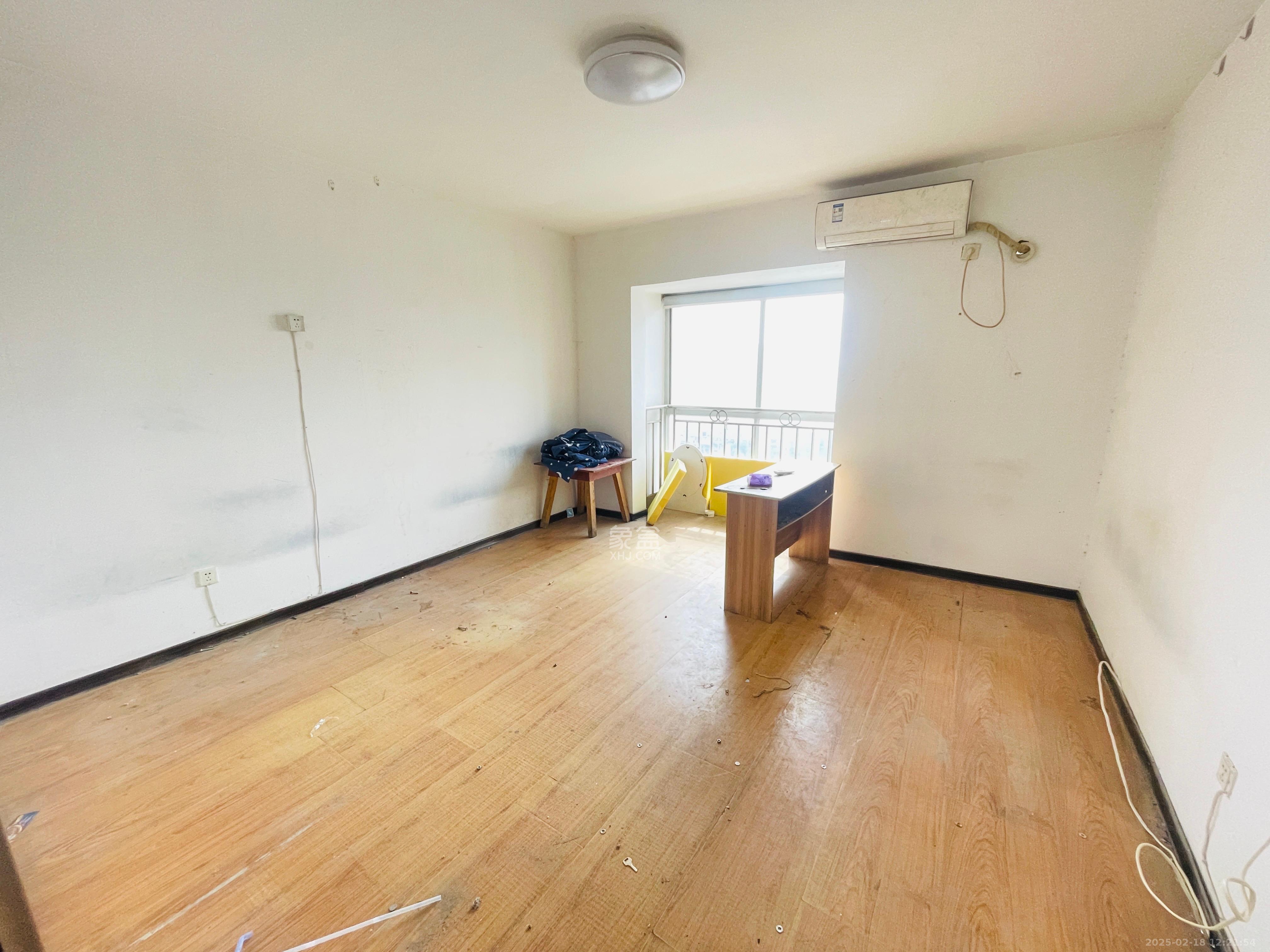 星电阳光城 4室2厅2卫 4300.0元/月 星电阳光城 4室2厅2卫 4300.0元/月室内图