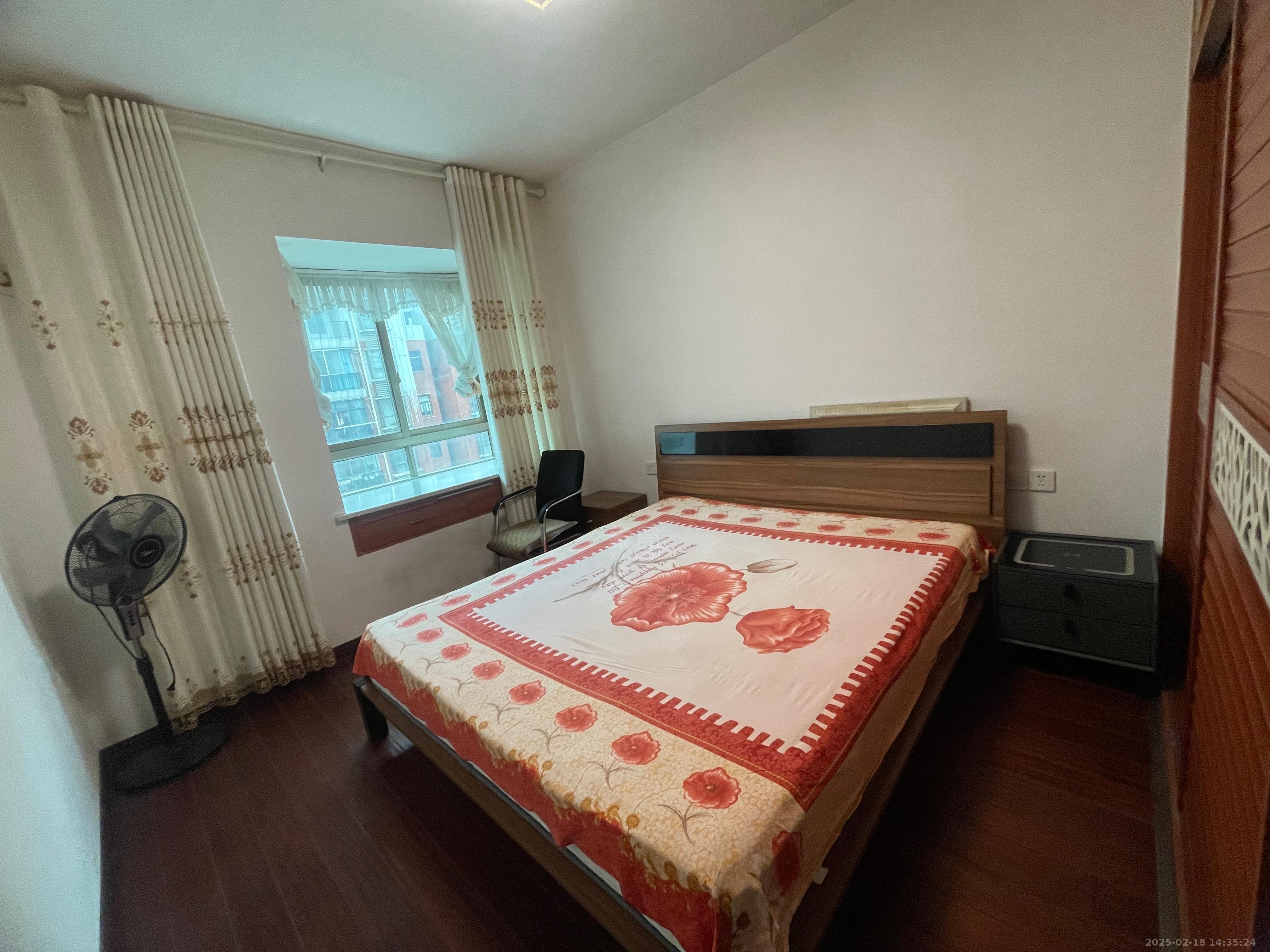 庐山恋 3室2厅2卫 1600.0元/月 庐山恋 3室2厅2卫 1600.0元/月室内图